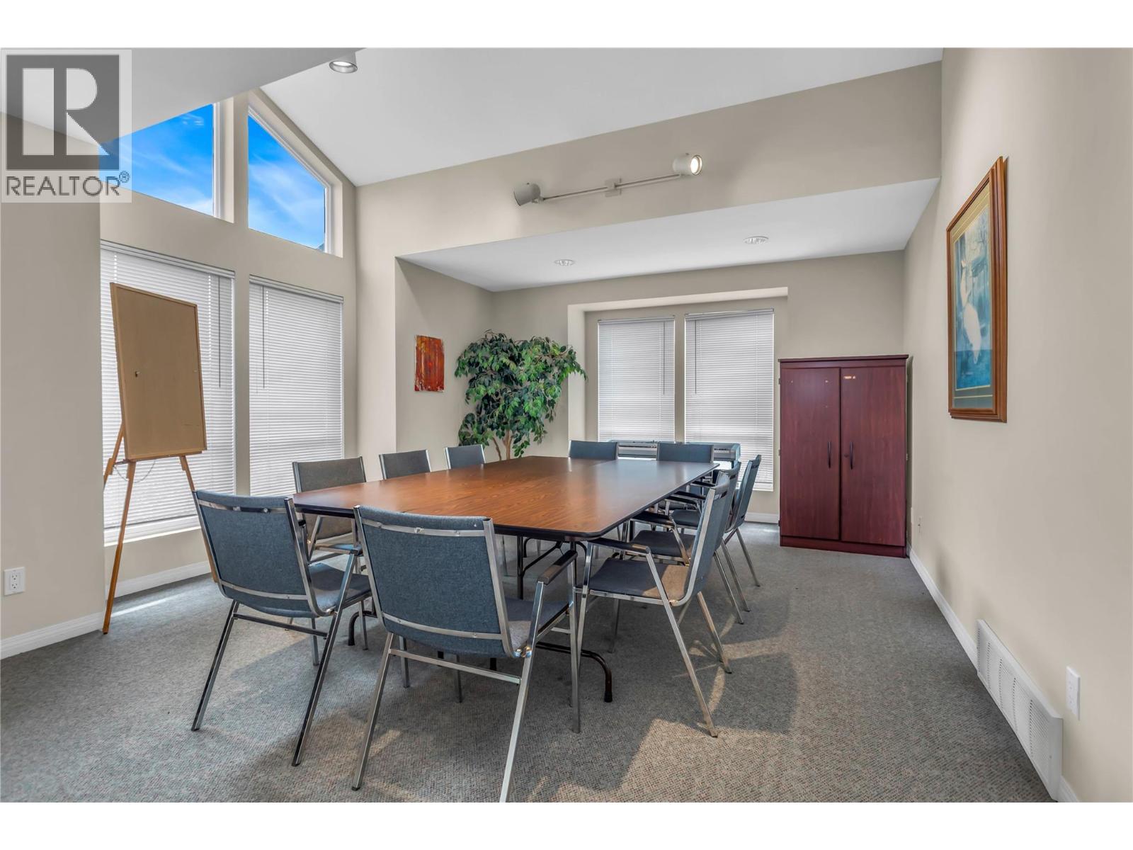 1961 Durnin Road Unit# 104