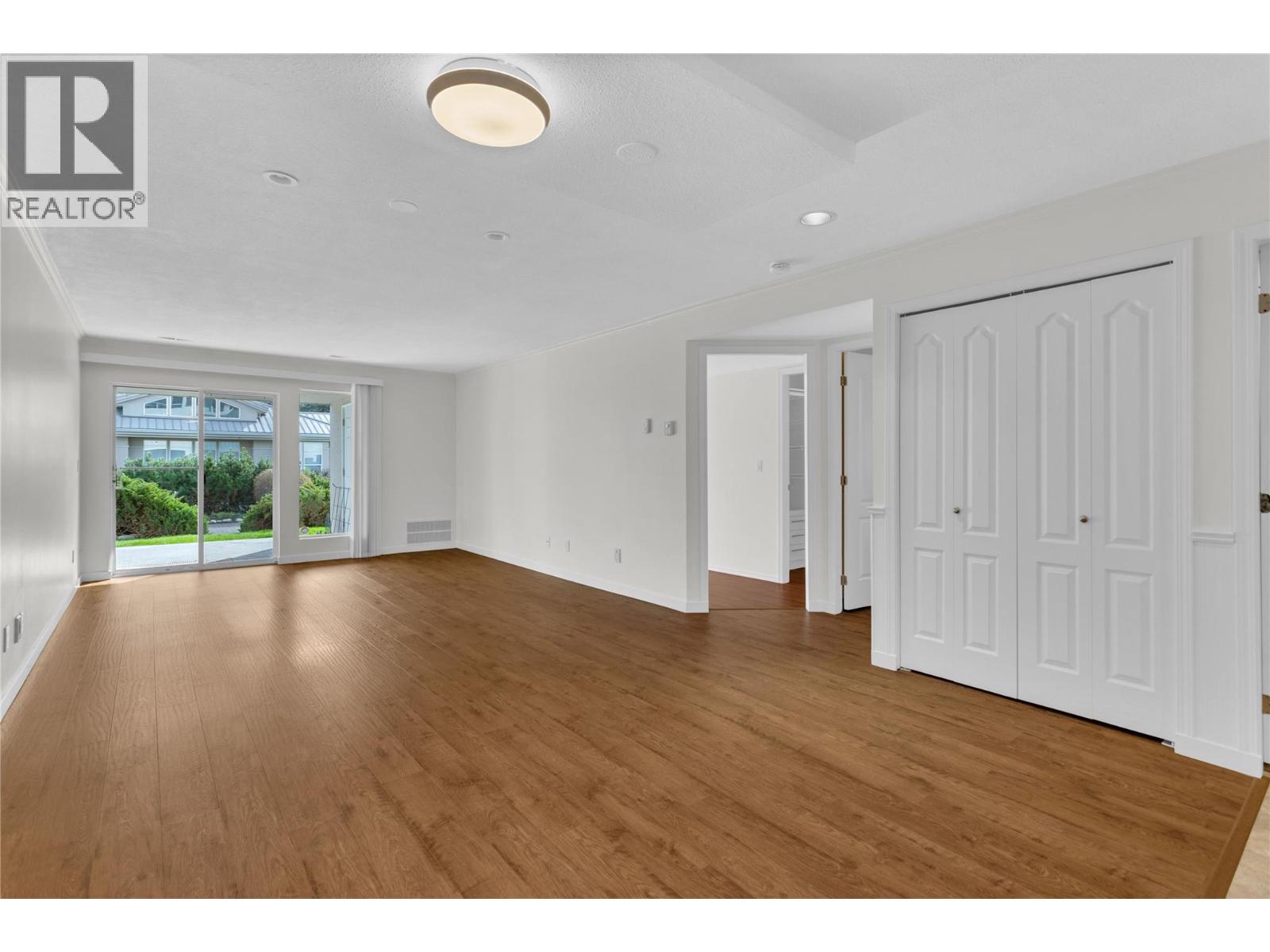 1965 Durnin Road Unit# 111