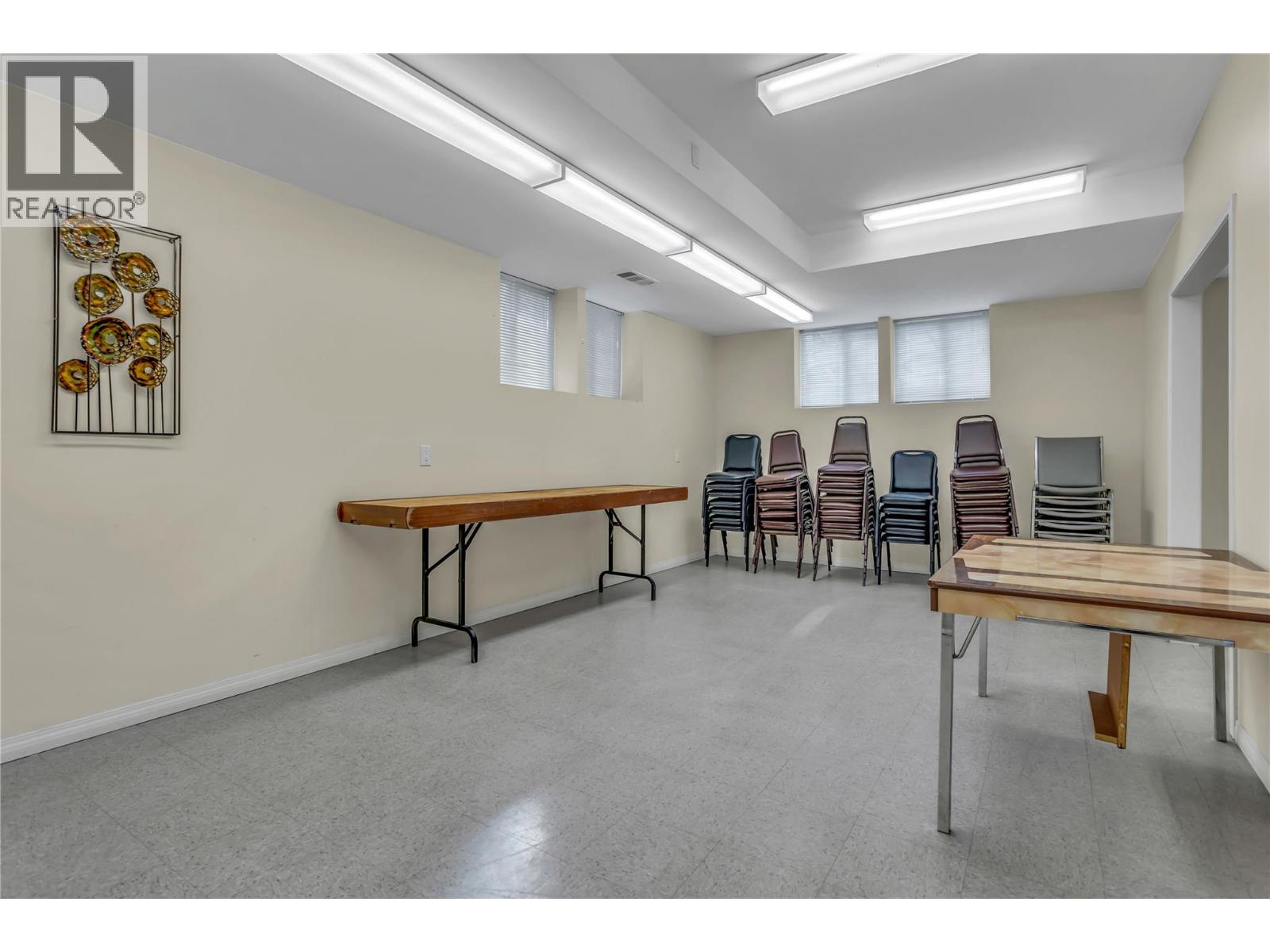 1961 Durnin Road Unit# 104