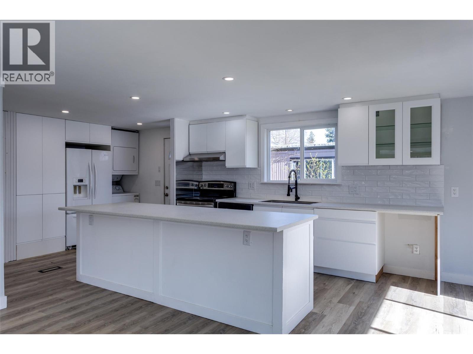 2095 Boucherie Road Unit# 25