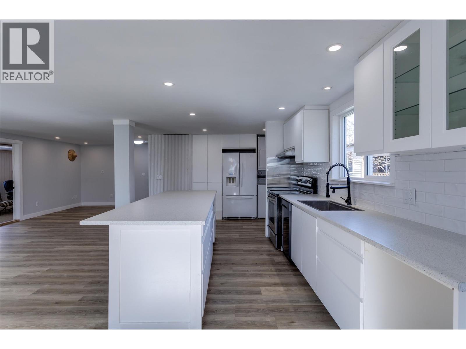 2095 Boucherie Road Unit# 25