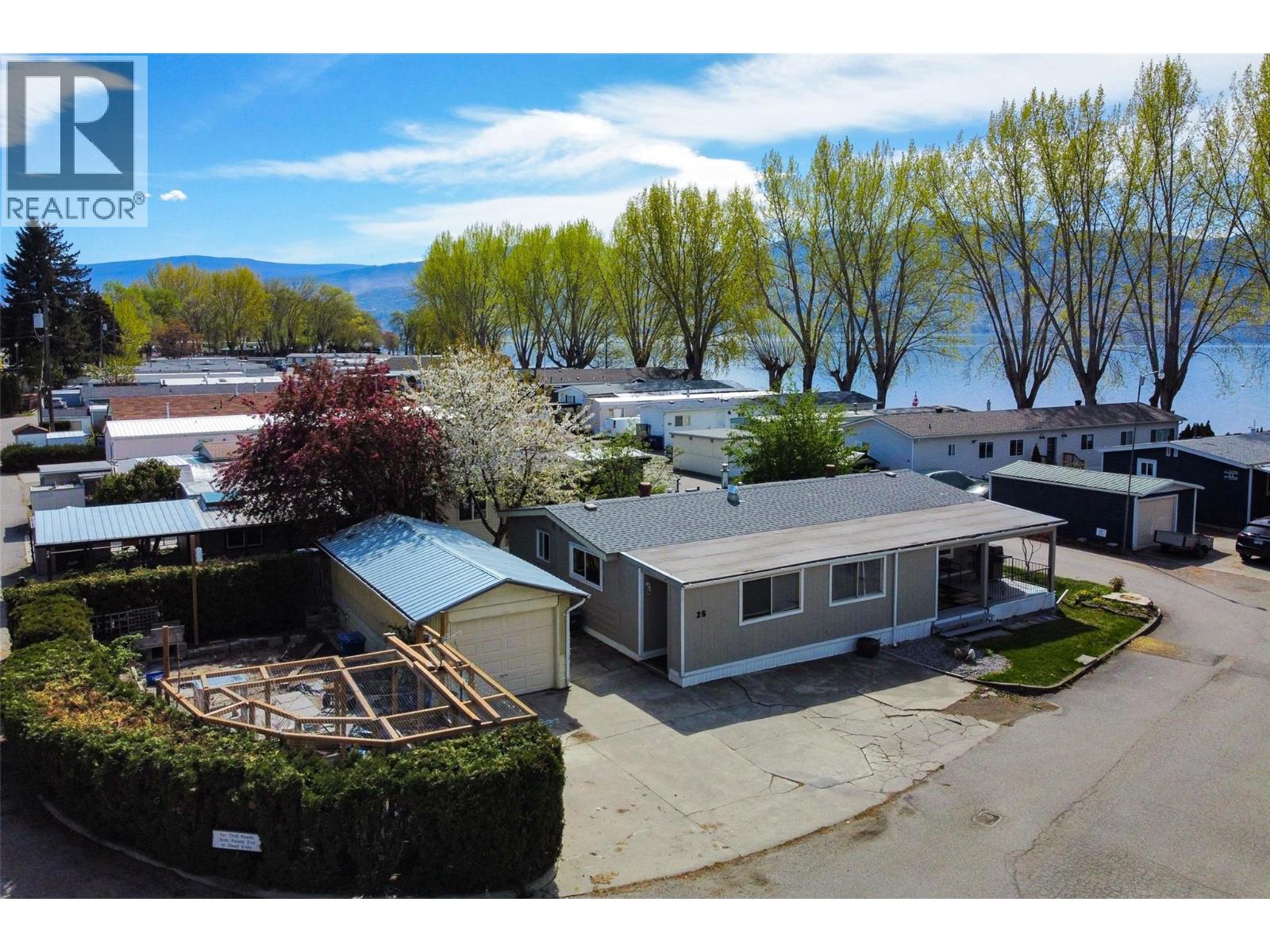 2095 Boucherie Road Unit# 25