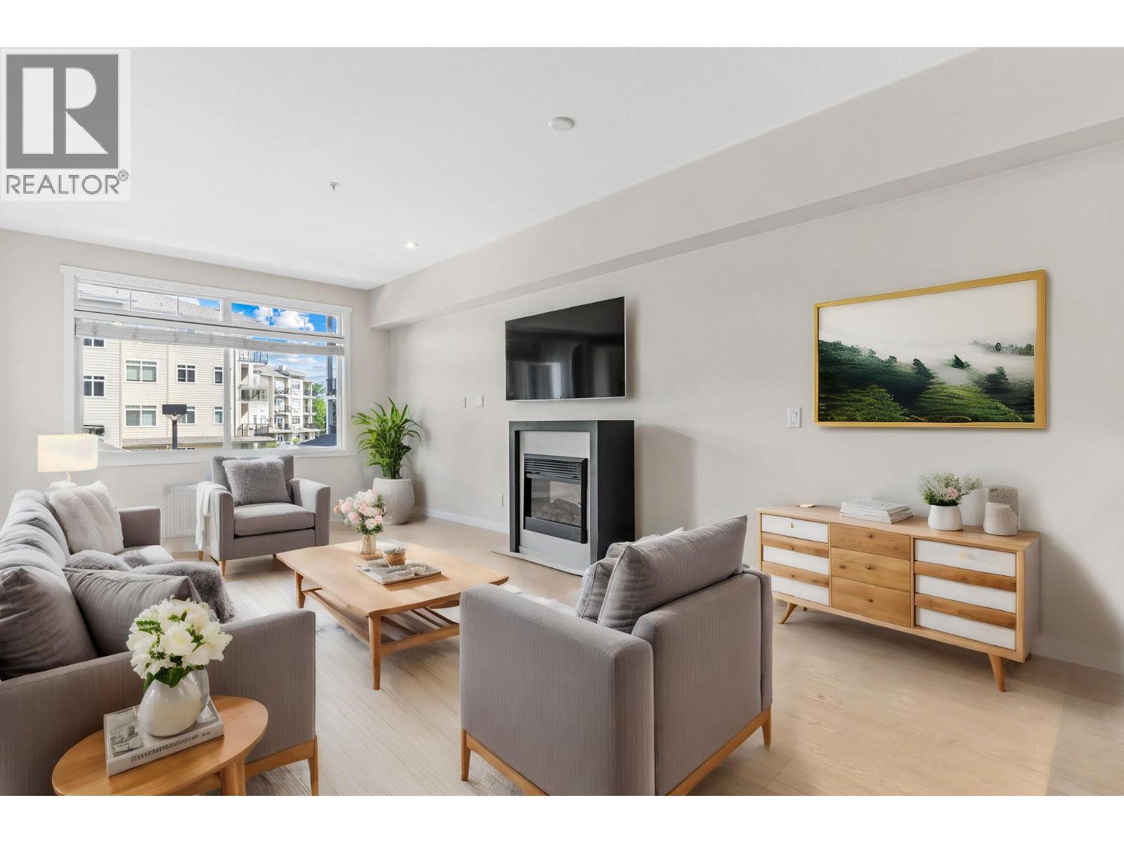 1350 Ridgeway Drive Unit# 202