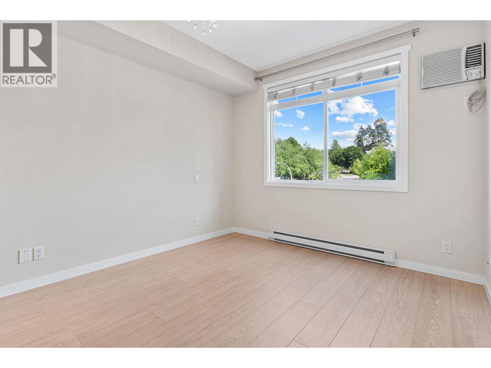 1350 Ridgeway Drive Unit# 202