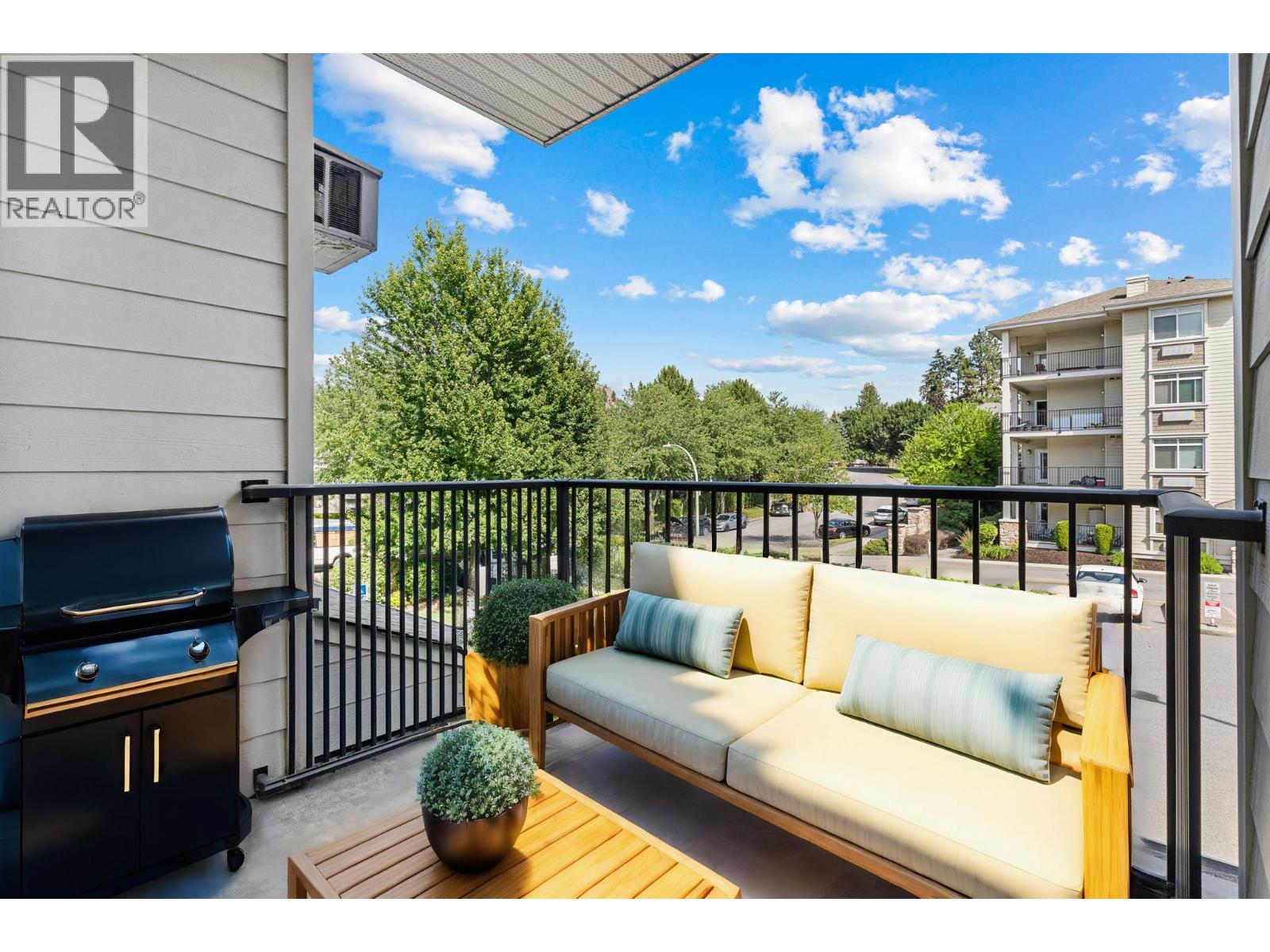1350 Ridgeway Drive Unit# 202