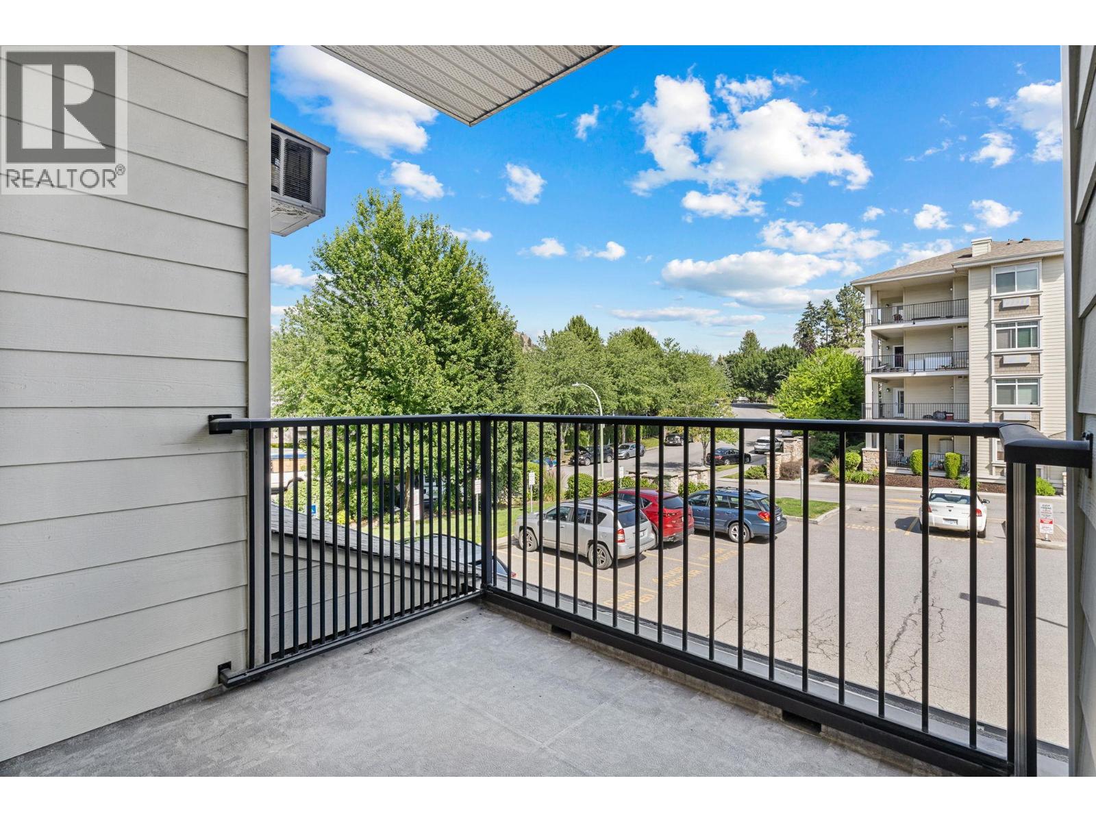 1350 Ridgeway Drive Unit# 202