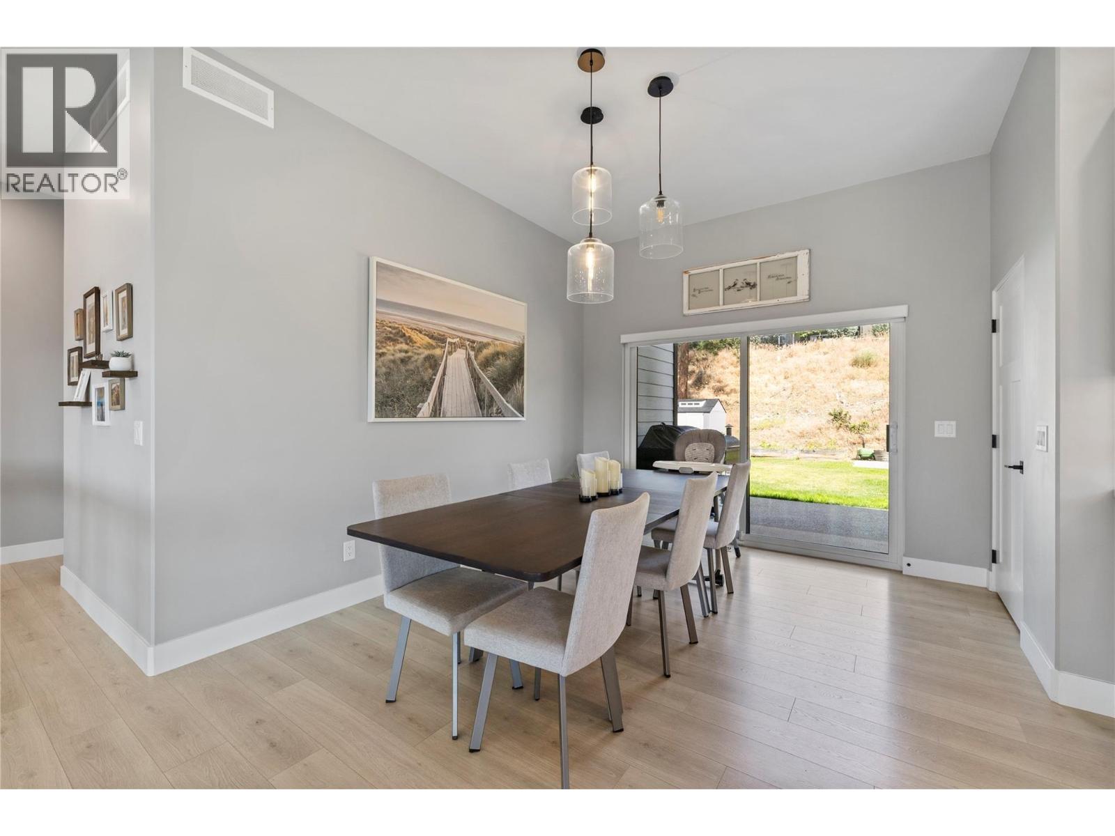 2846 Canyon Crest Drive