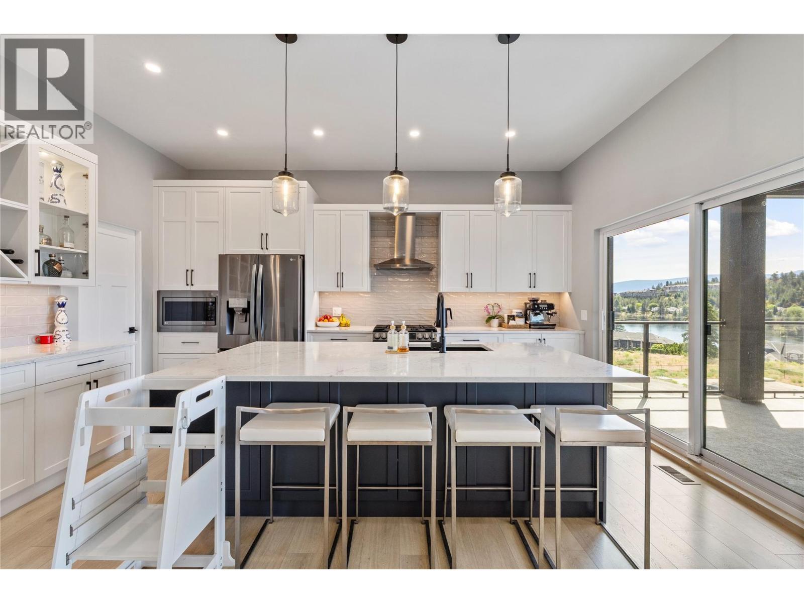 2846 Canyon Crest Drive