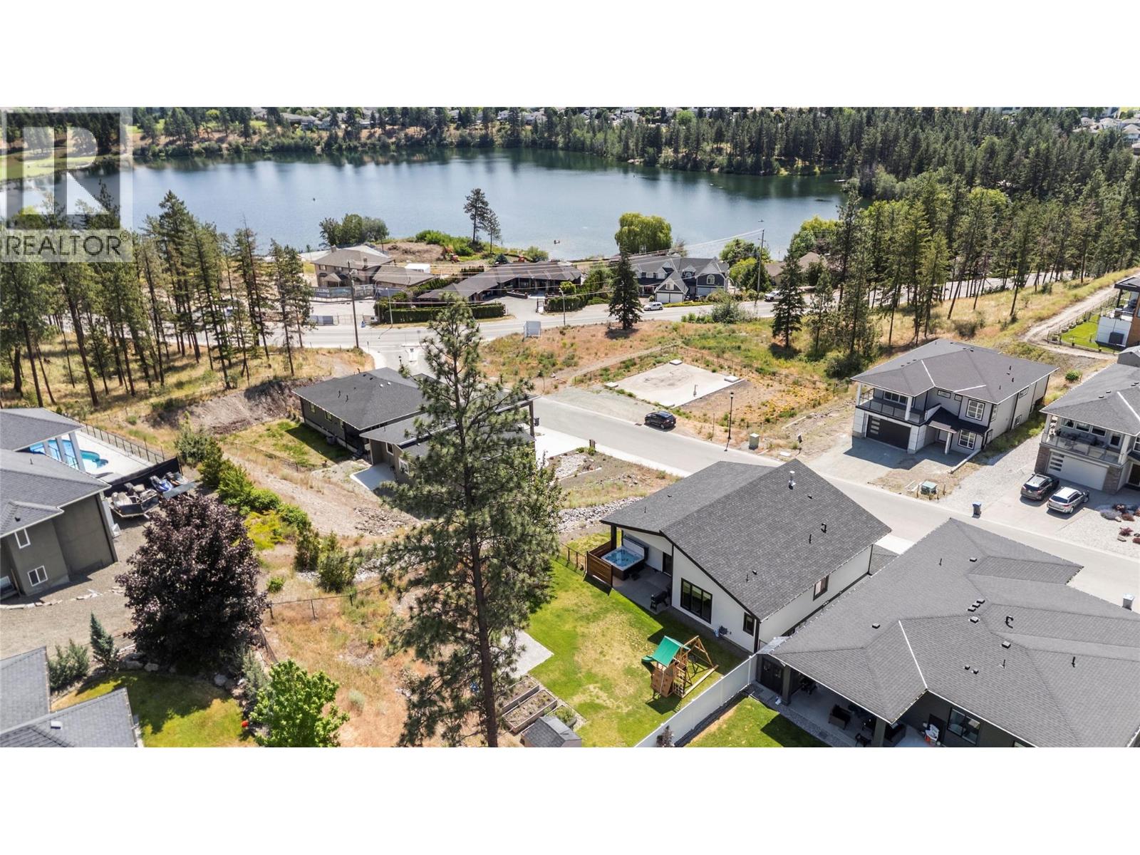 2846 Canyon Crest Drive