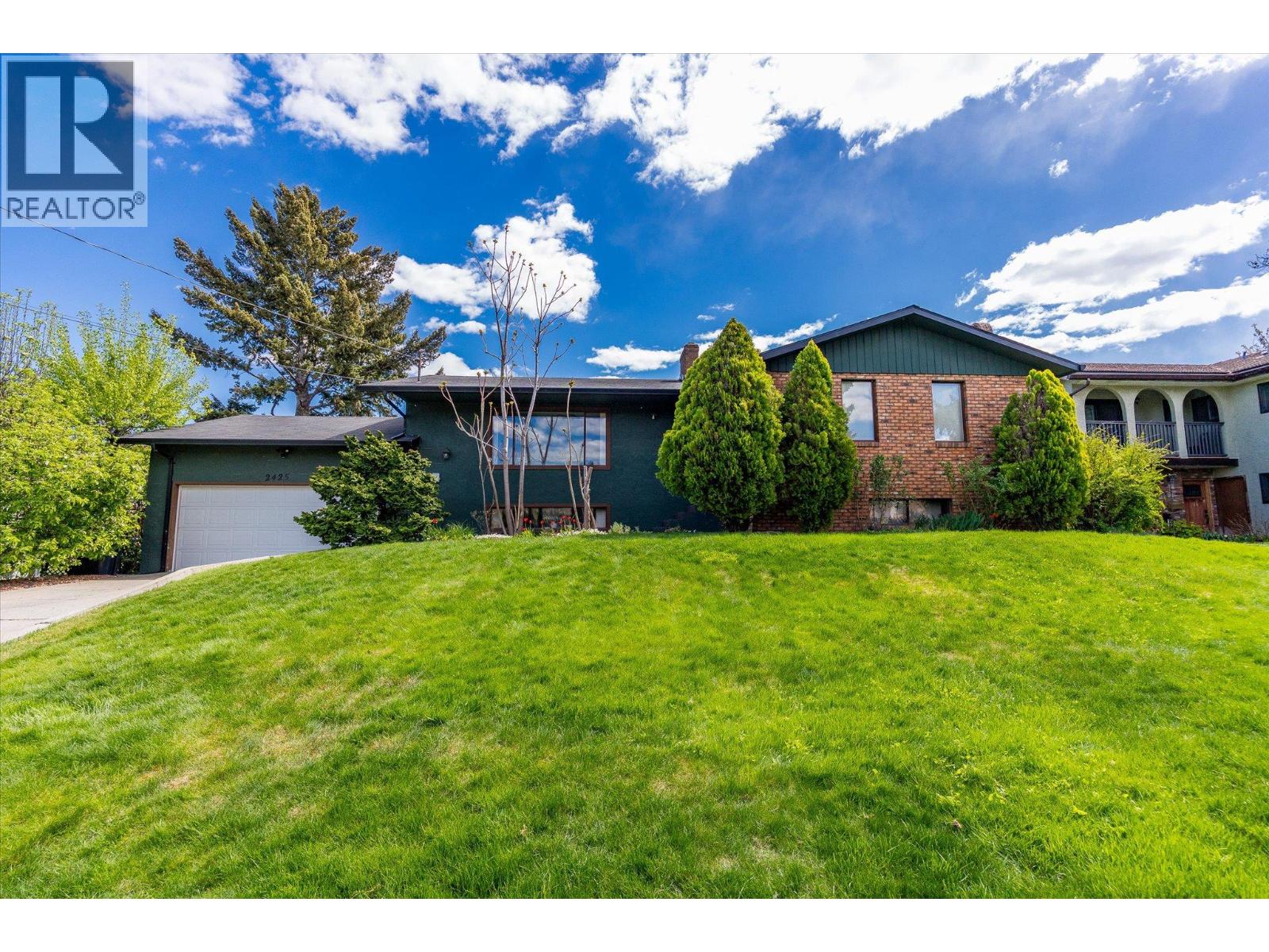 2425 Collingwood Road