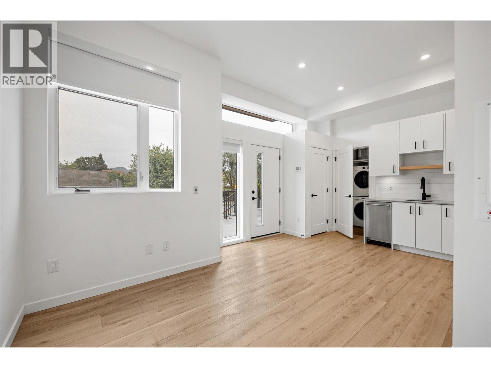 660 Cawston Avenue Unit# 105B