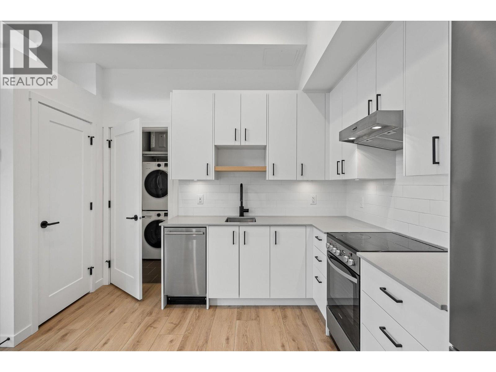 660 Cawston Avenue Unit# 105B