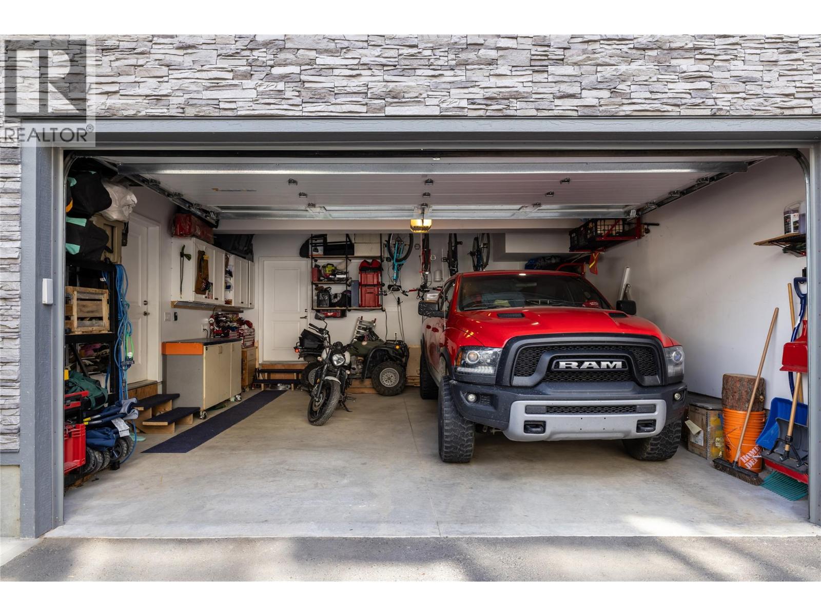 2893 Robinson Road Unit# 13