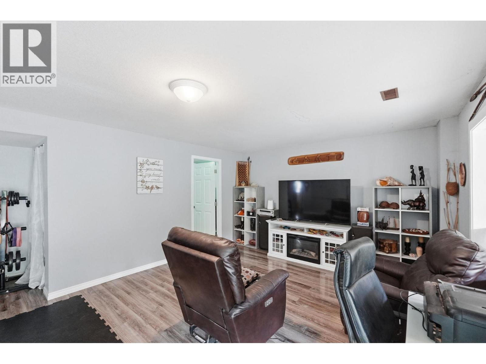 3141 Coventry Crescent