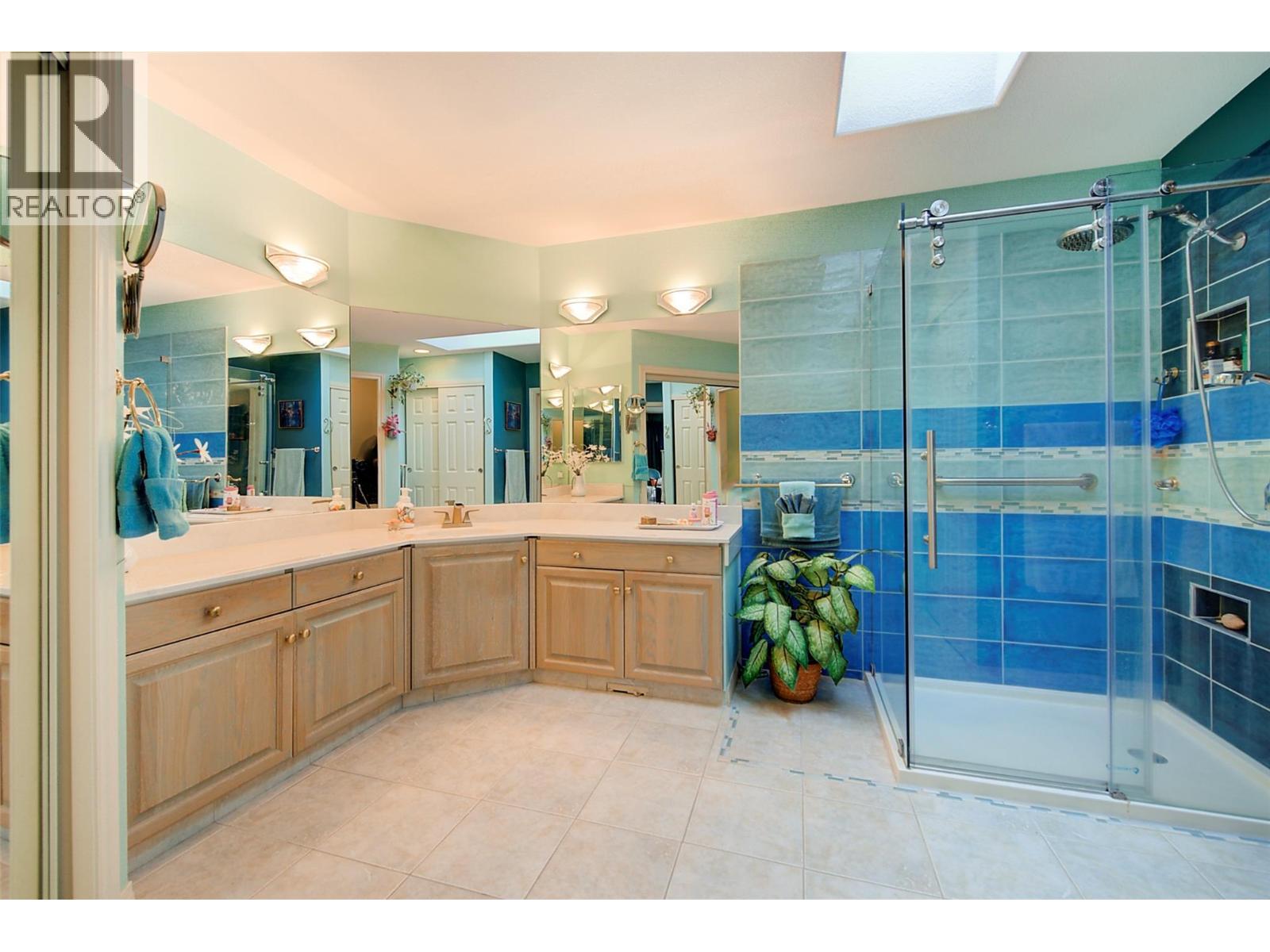 4074 Gellatly Road Unit# 126