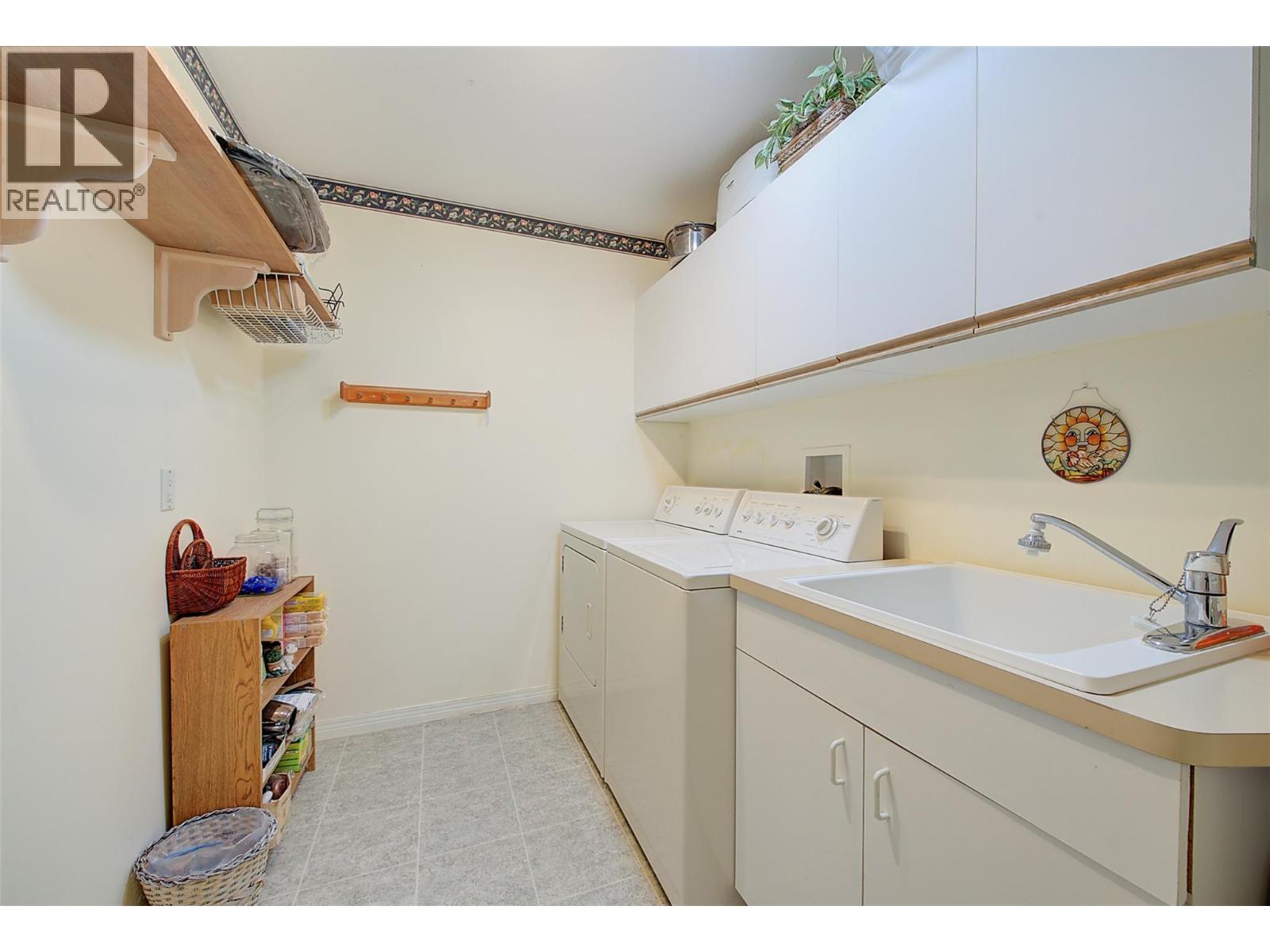 4074 Gellatly Road Unit# 126