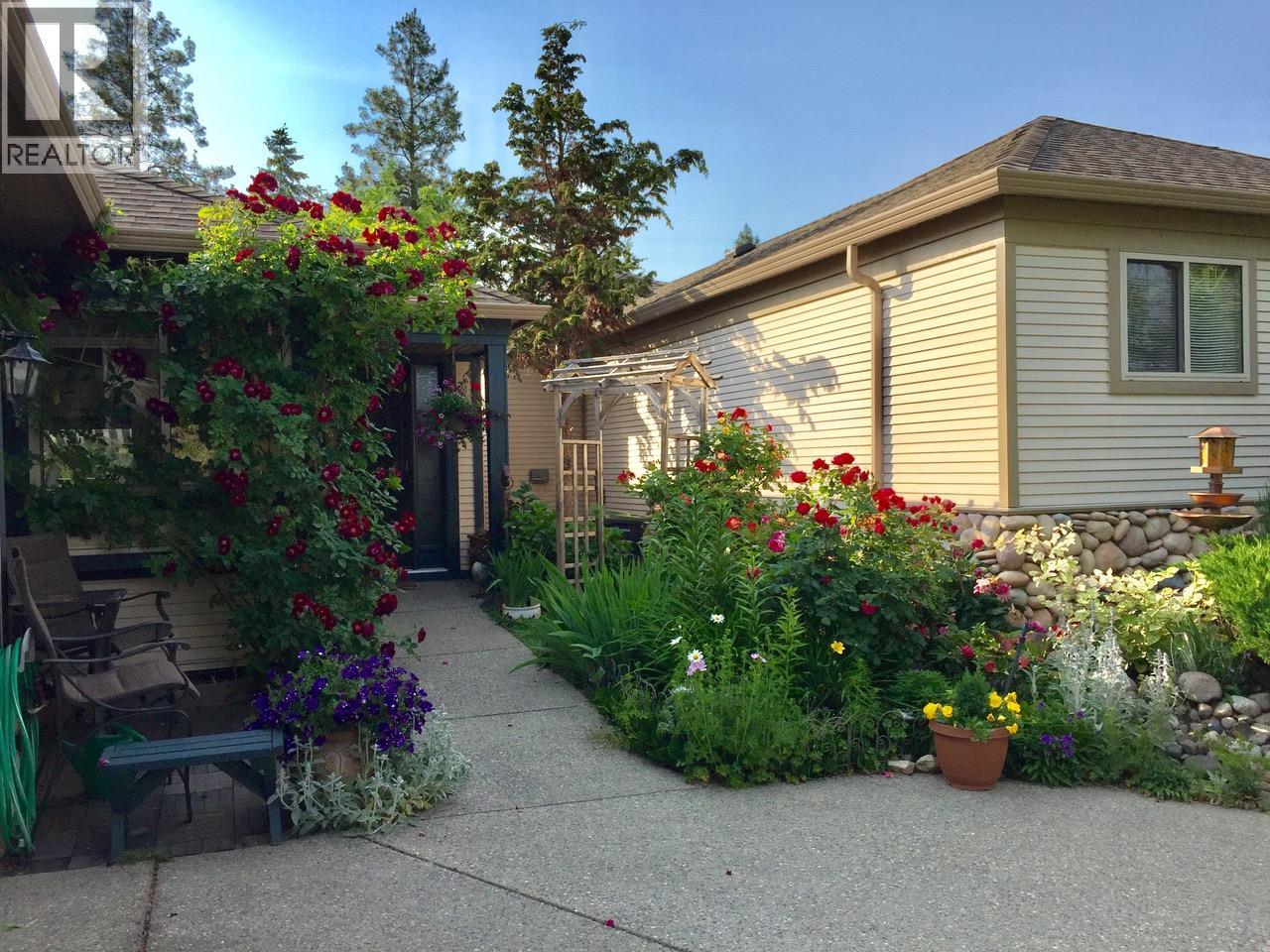 4074 Gellatly Road Unit# 126