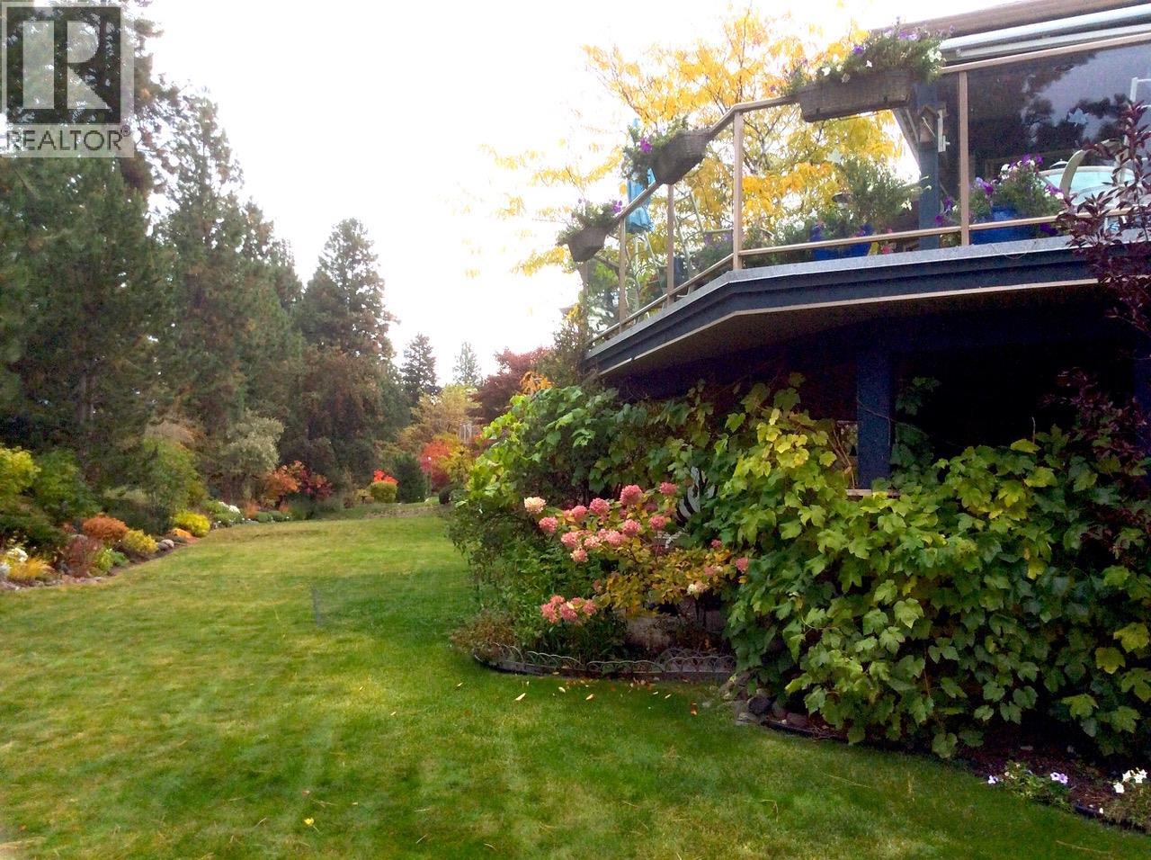 4074 Gellatly Road Unit# 126
