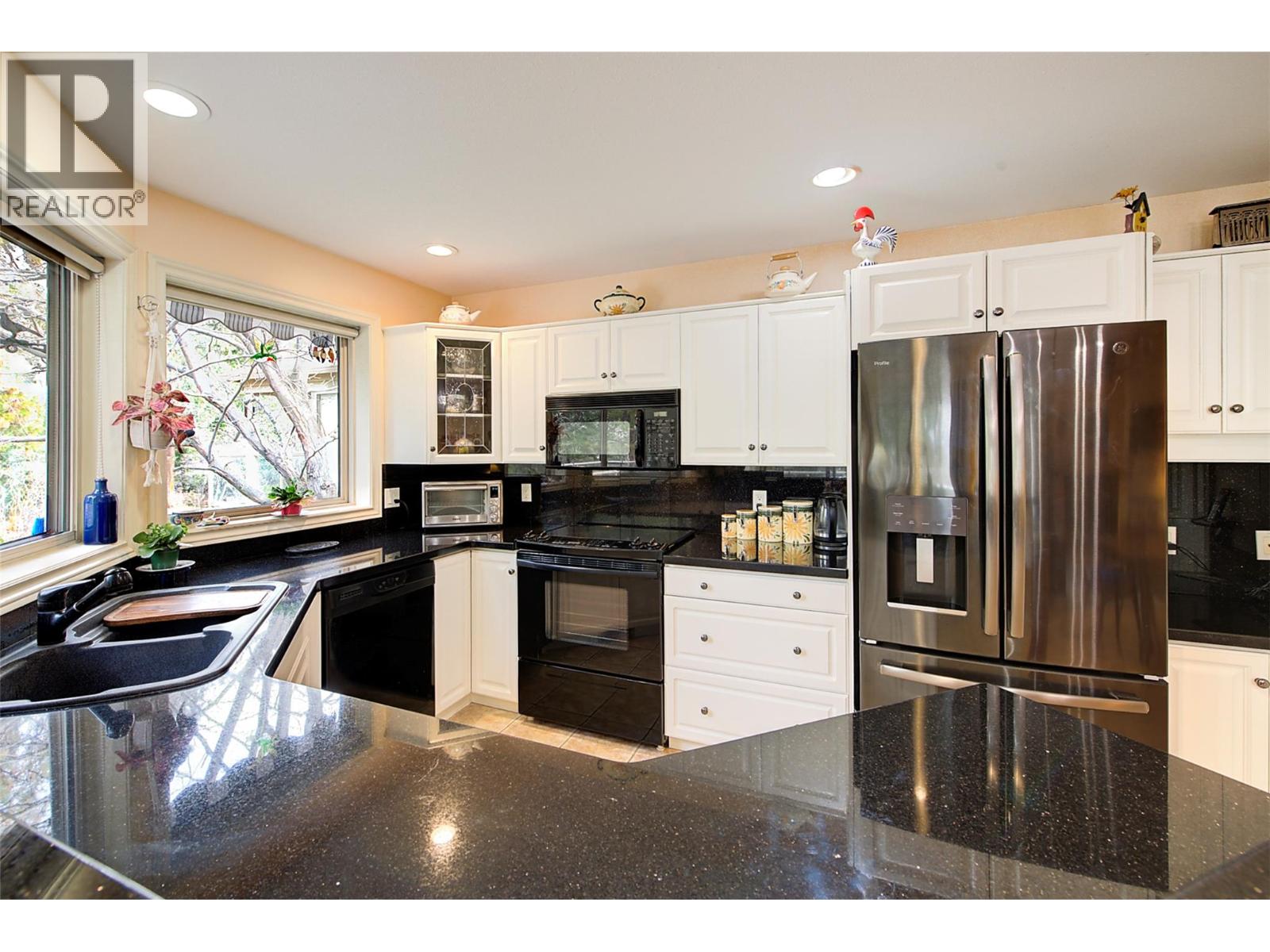 4074 Gellatly Road Unit# 126