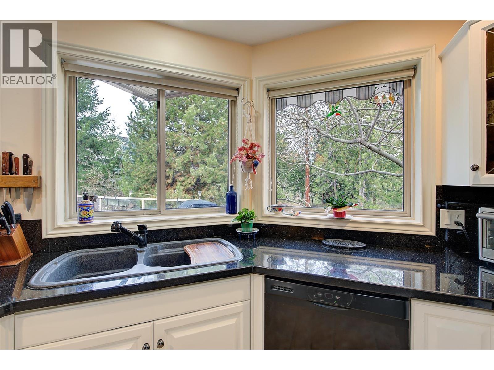 4074 Gellatly Road Unit# 126