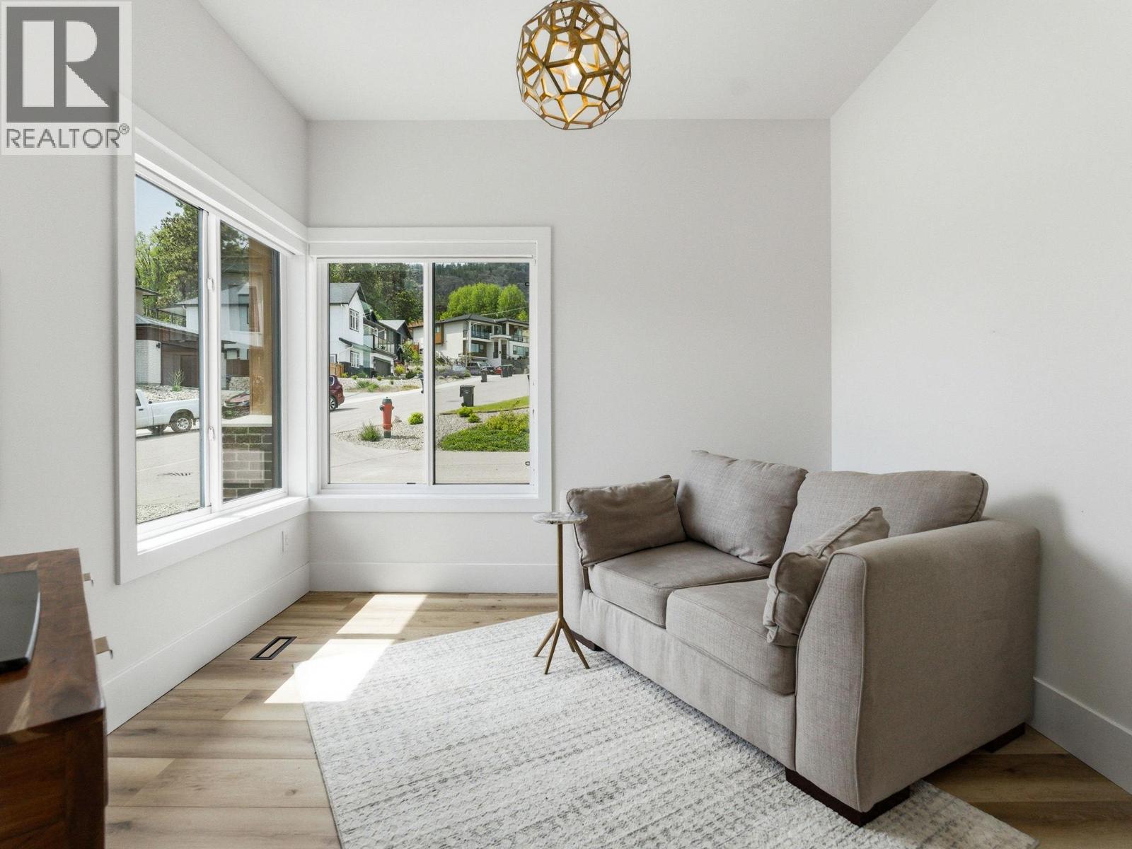 1032 Oak Barrel Lane