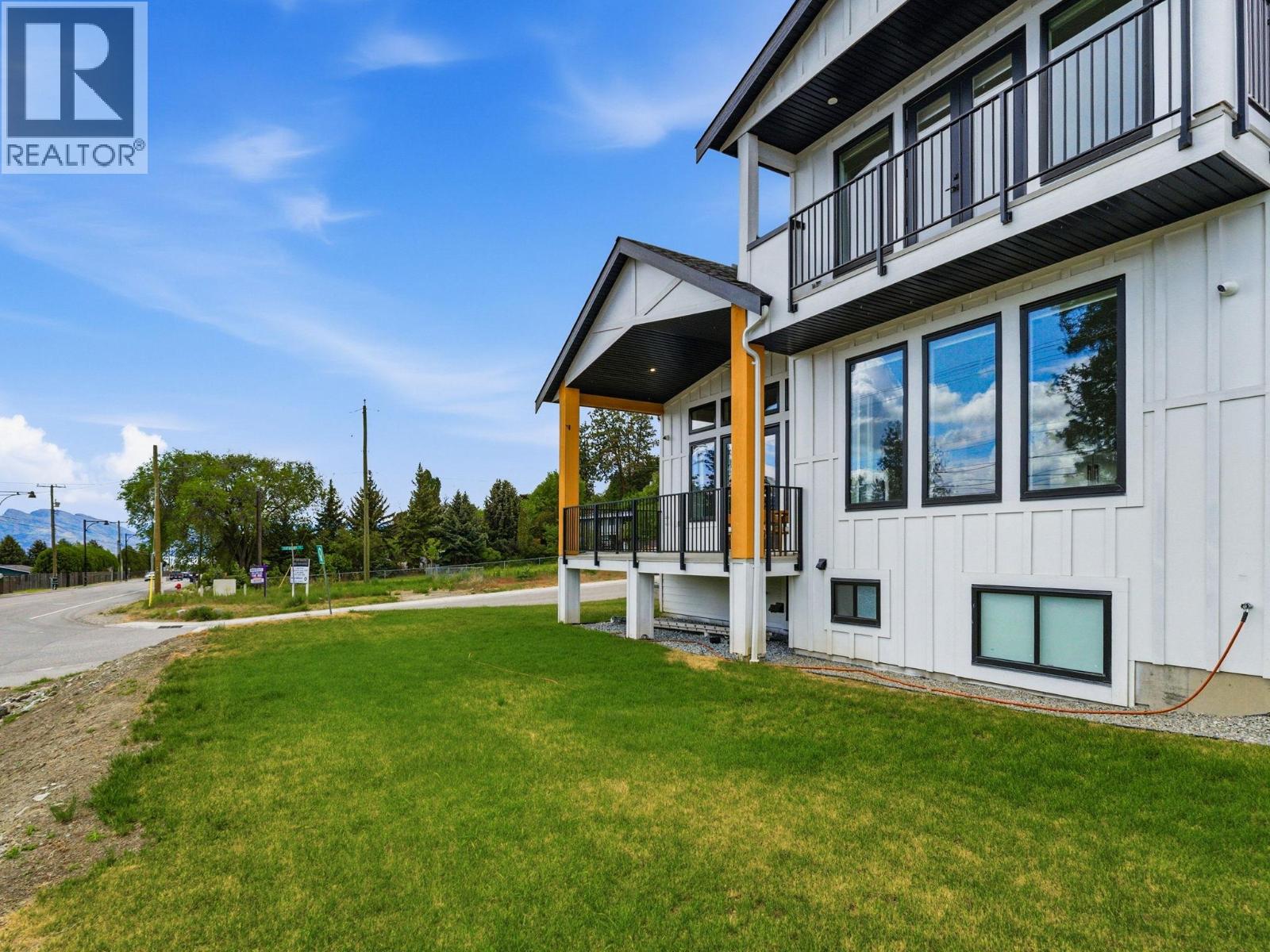 1032 Oak Barrel Lane