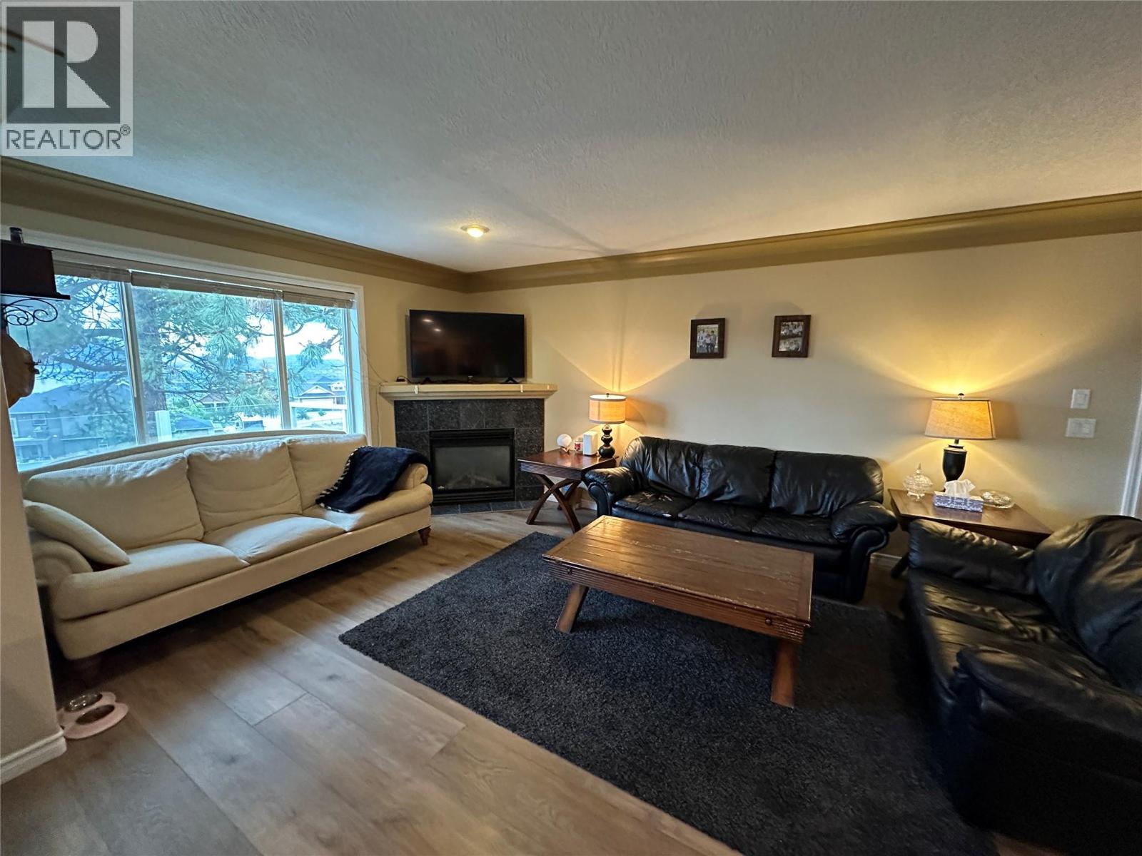 662 South Crest Drive