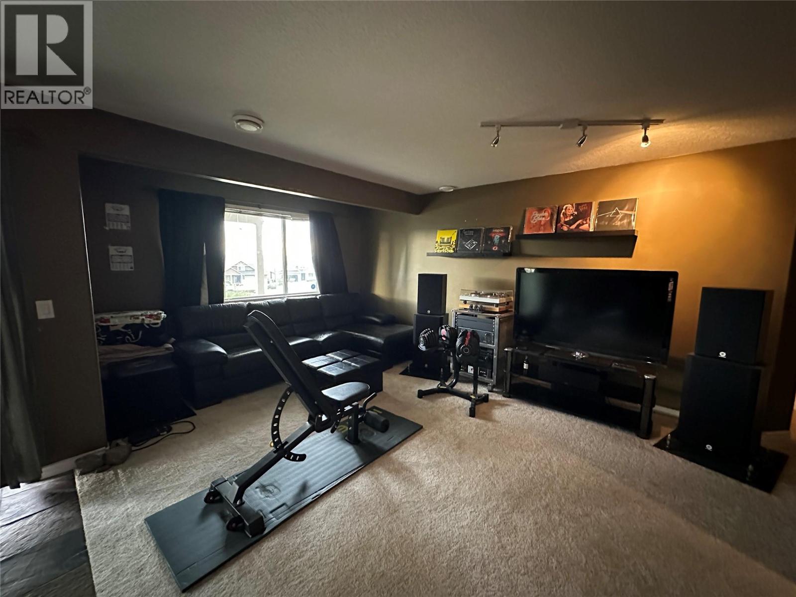 662 South Crest Drive