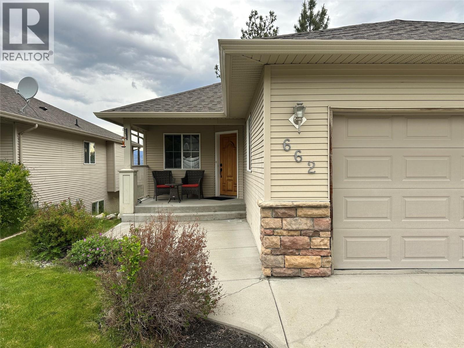 662 South Crest Drive