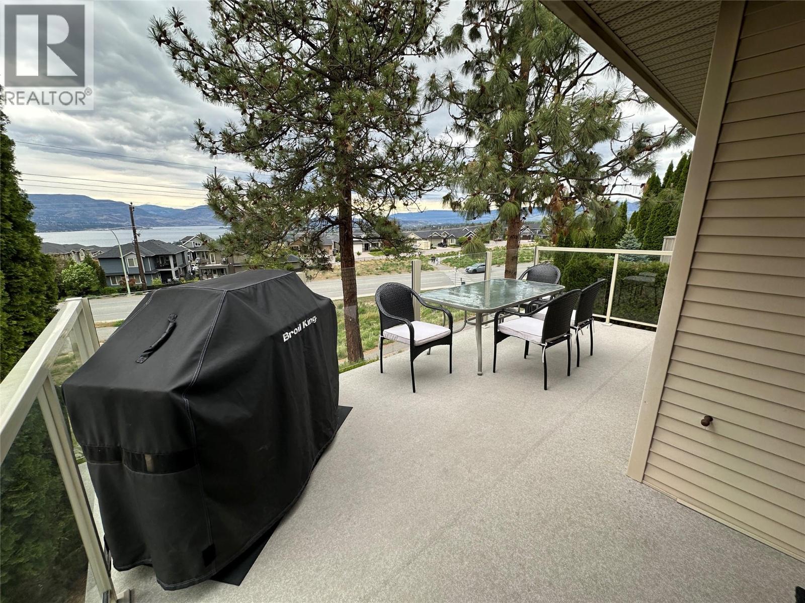 662 South Crest Drive