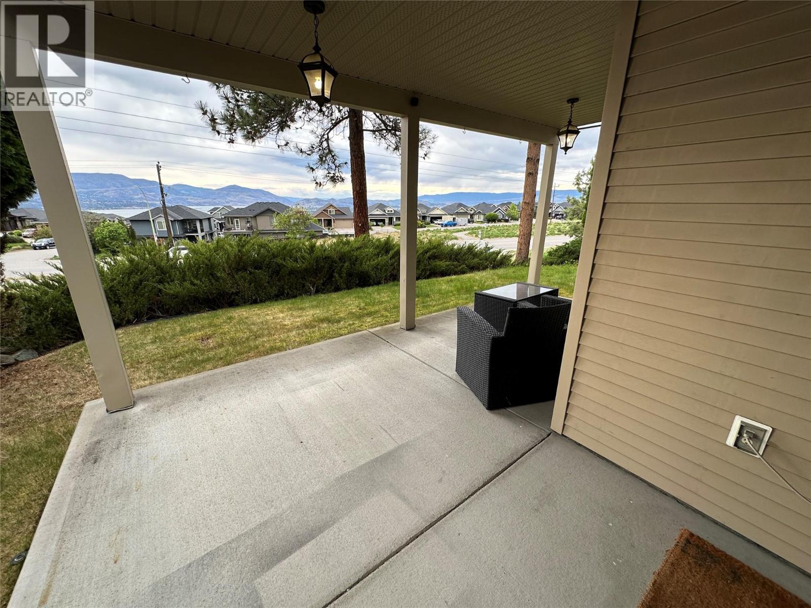 662 South Crest Drive