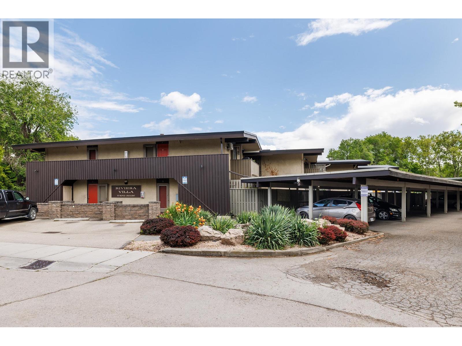 353 Boyce Crescent Unit# 17