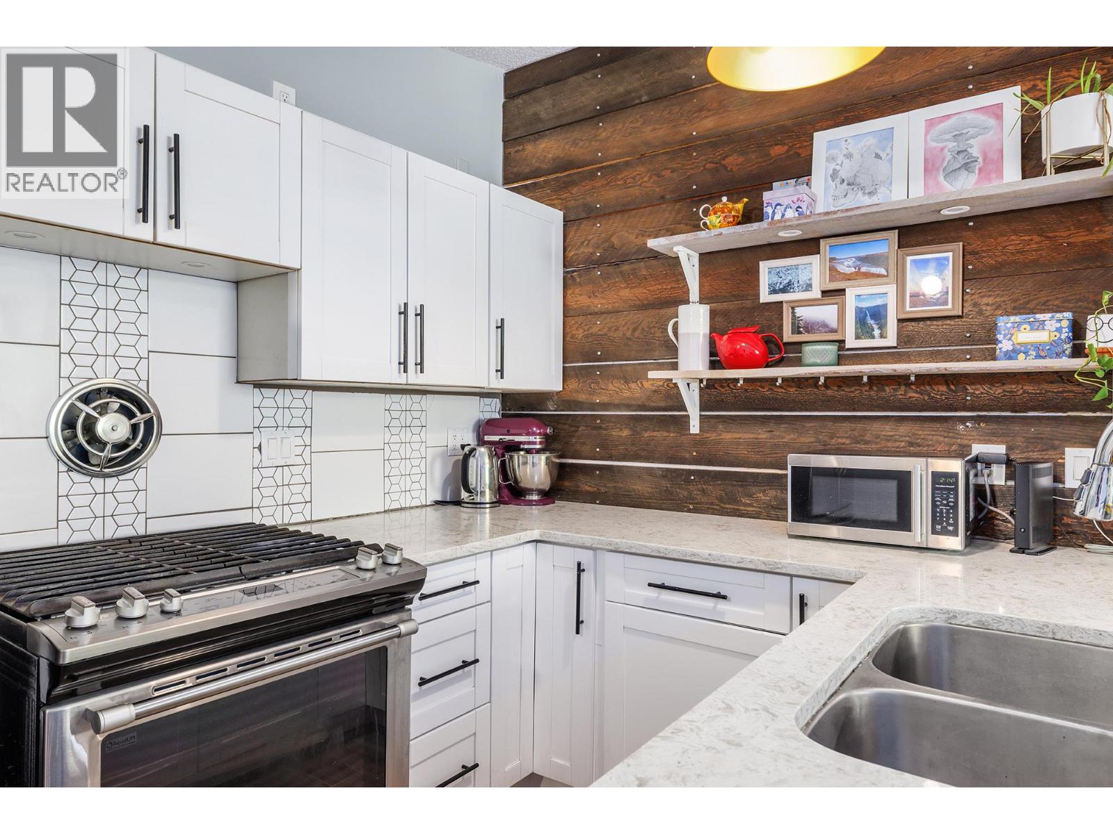 353 Boyce Crescent Unit# 17