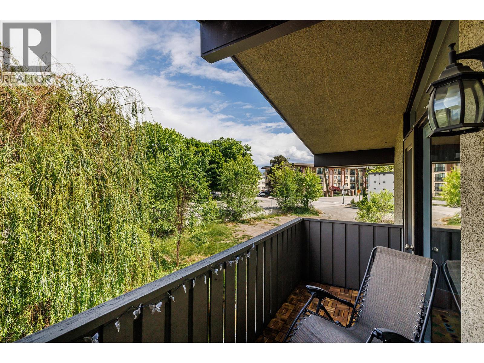 353 Boyce Crescent Unit# 17