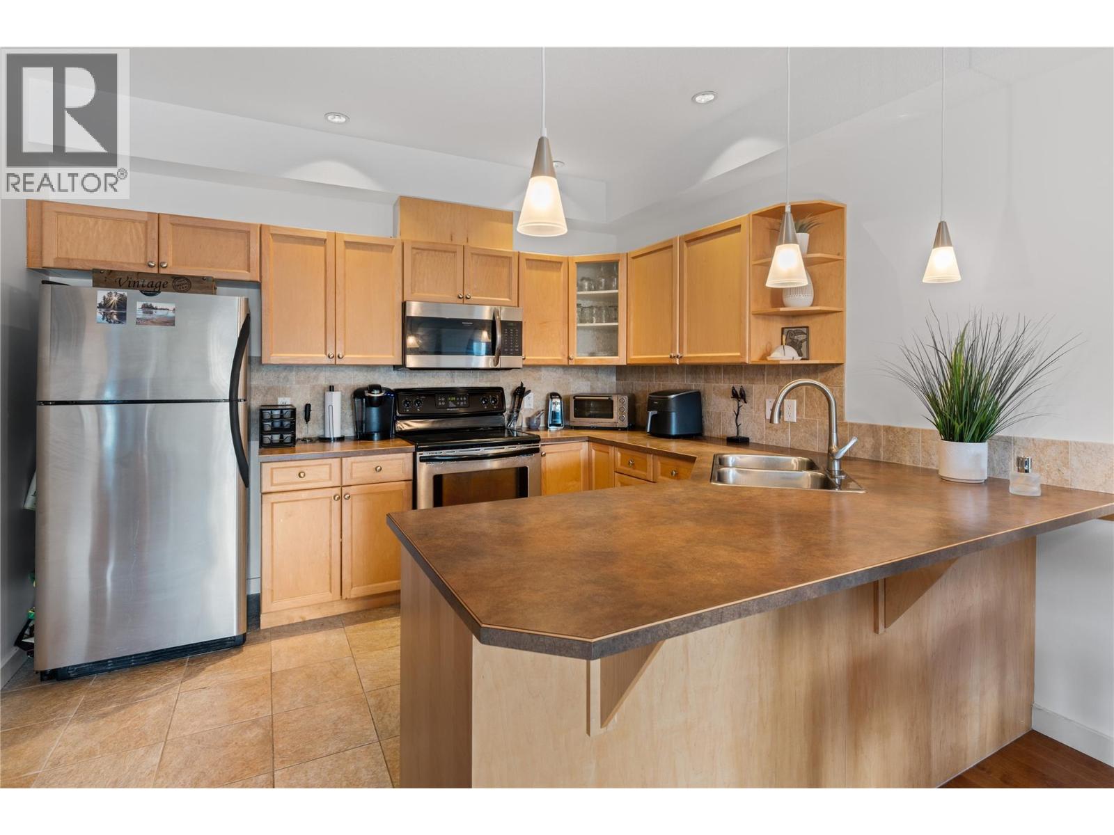 2120 Shannon Ridge Drive Unit# 102