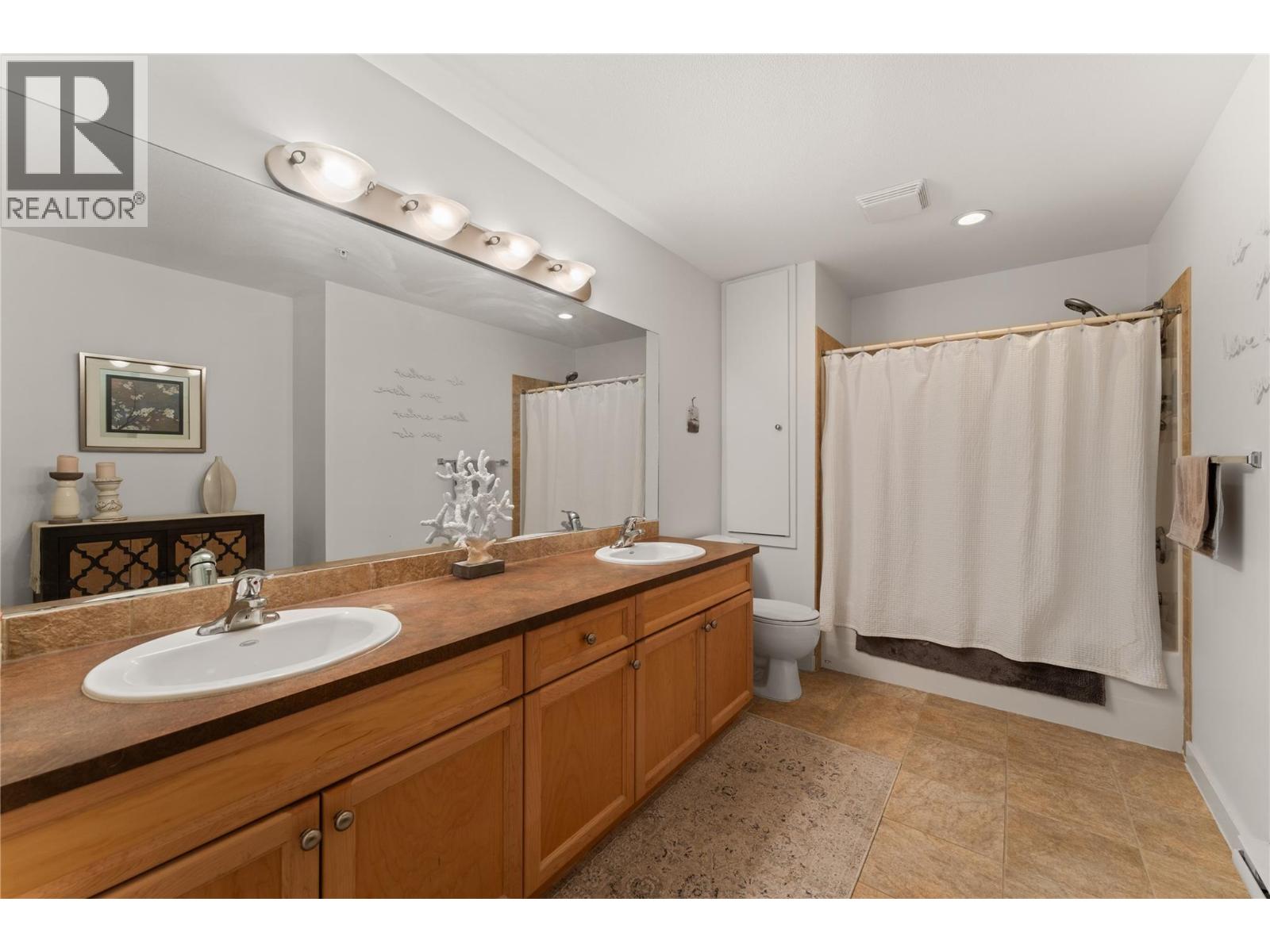 2120 Shannon Ridge Drive Unit# 102