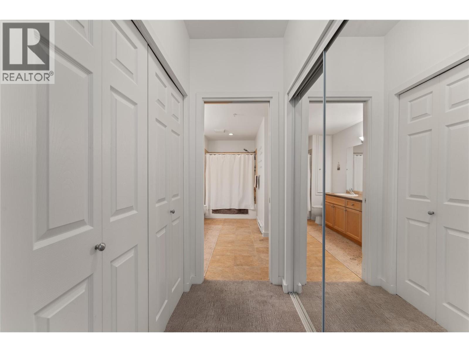2120 Shannon Ridge Drive Unit# 102