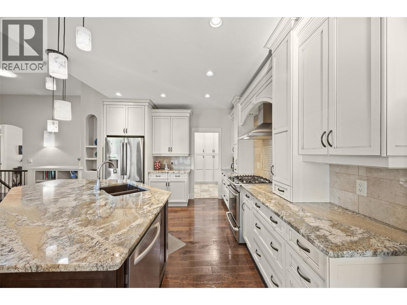 2497 Paramount Drive