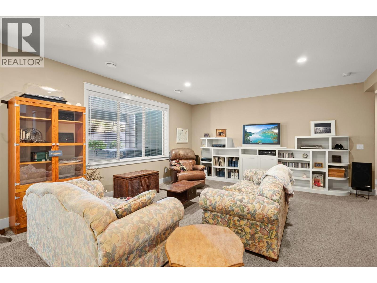 2497 Paramount Drive
