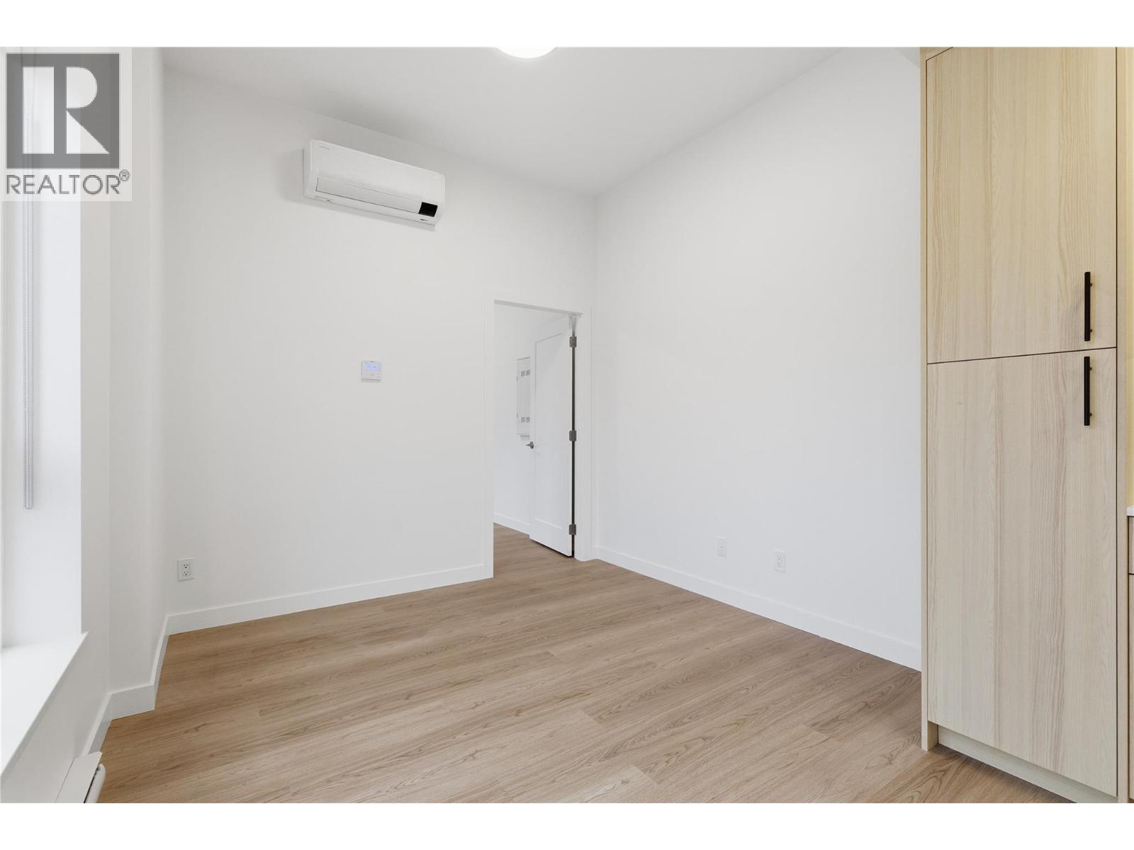 1390 Pridham Avenue Unit# TH4 Lot# 3