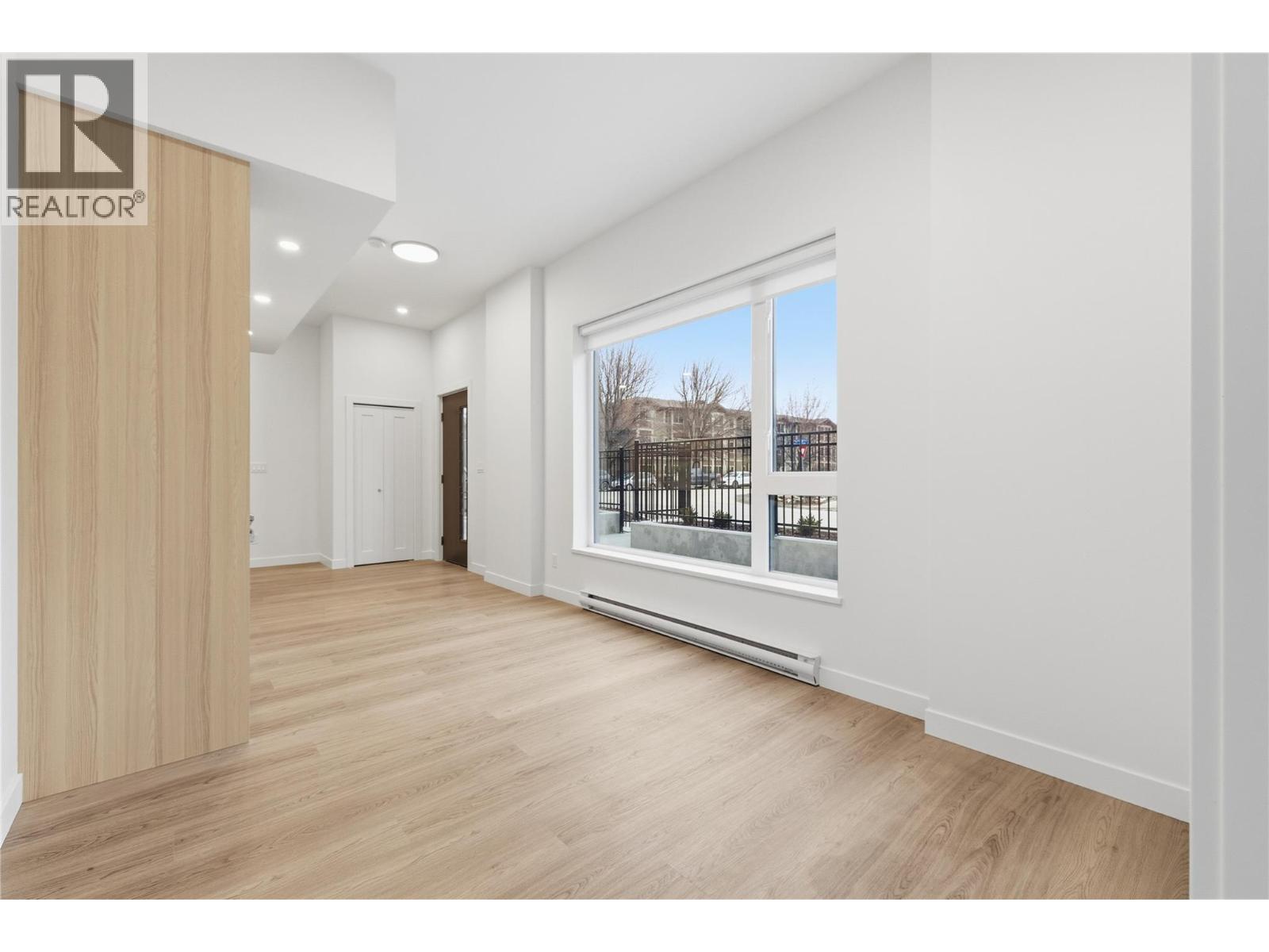 1390 Pridham Avenue Unit# TH4 Lot# 3