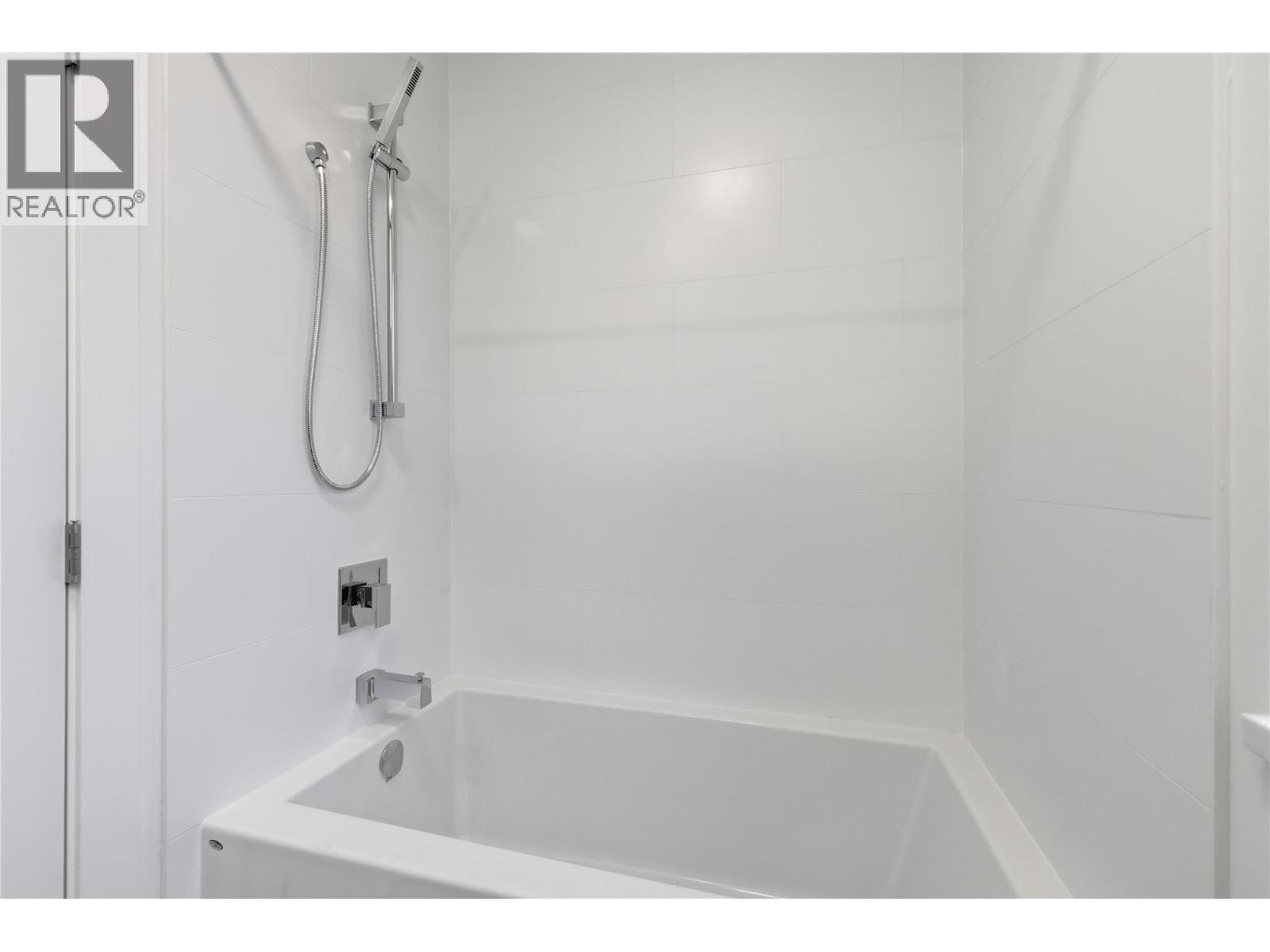 1390 Pridham Avenue Unit# TH4 Lot# 3