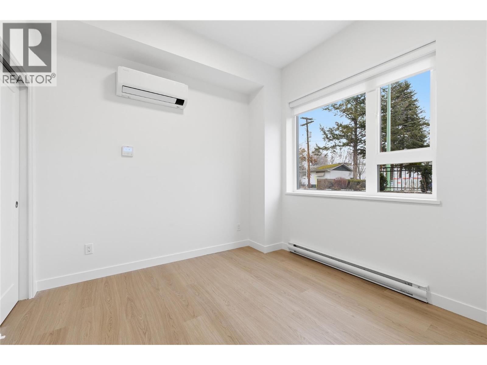 1390 Pridham Avenue Unit# TH4 Lot# 3