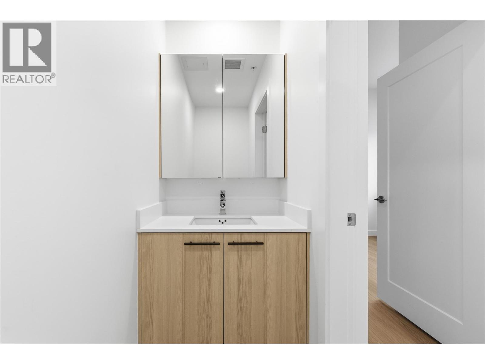 1390 Pridham Avenue Unit# TH4 Lot# 3