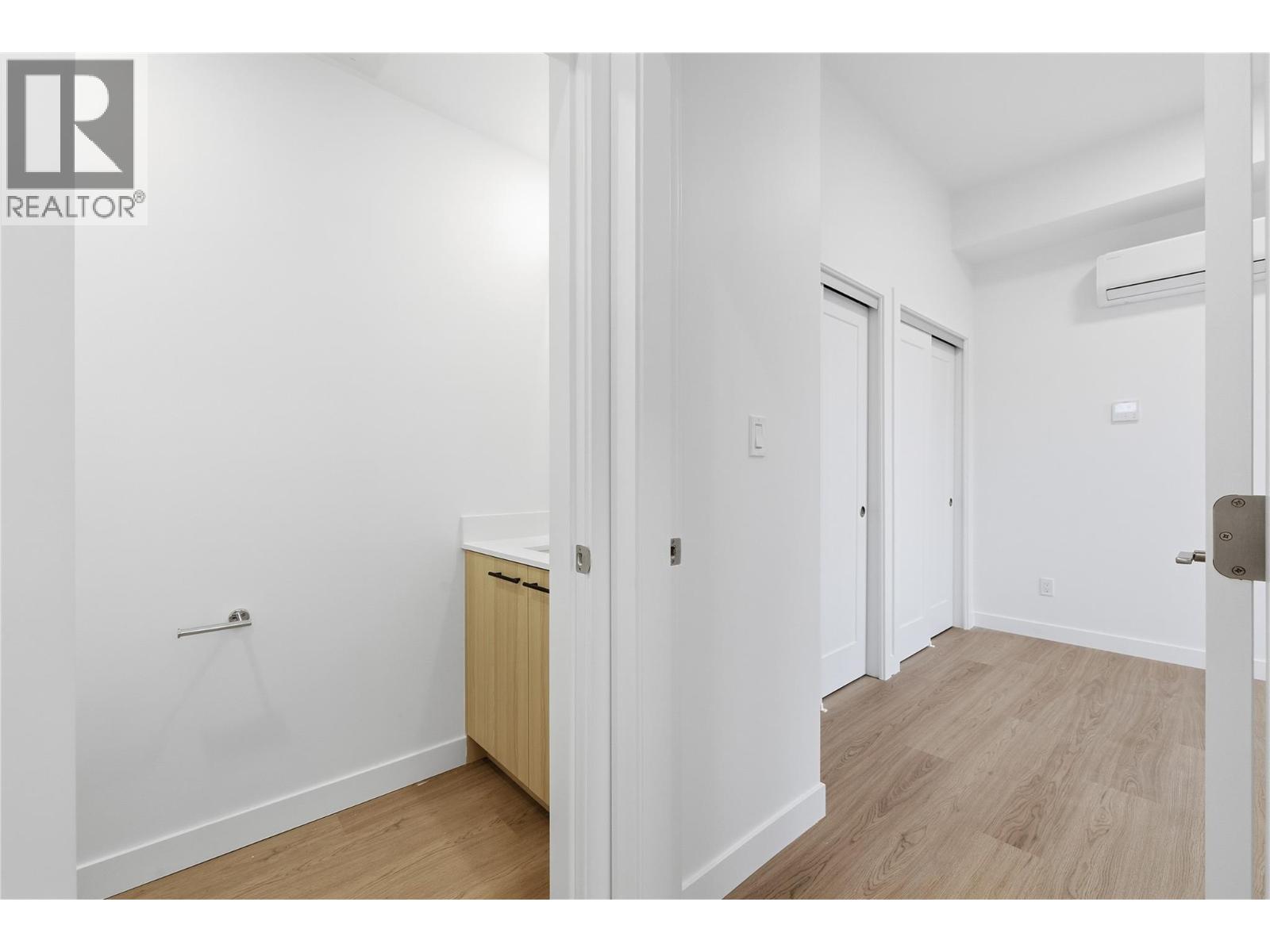 1390 Pridham Avenue Unit# TH4 Lot# 3