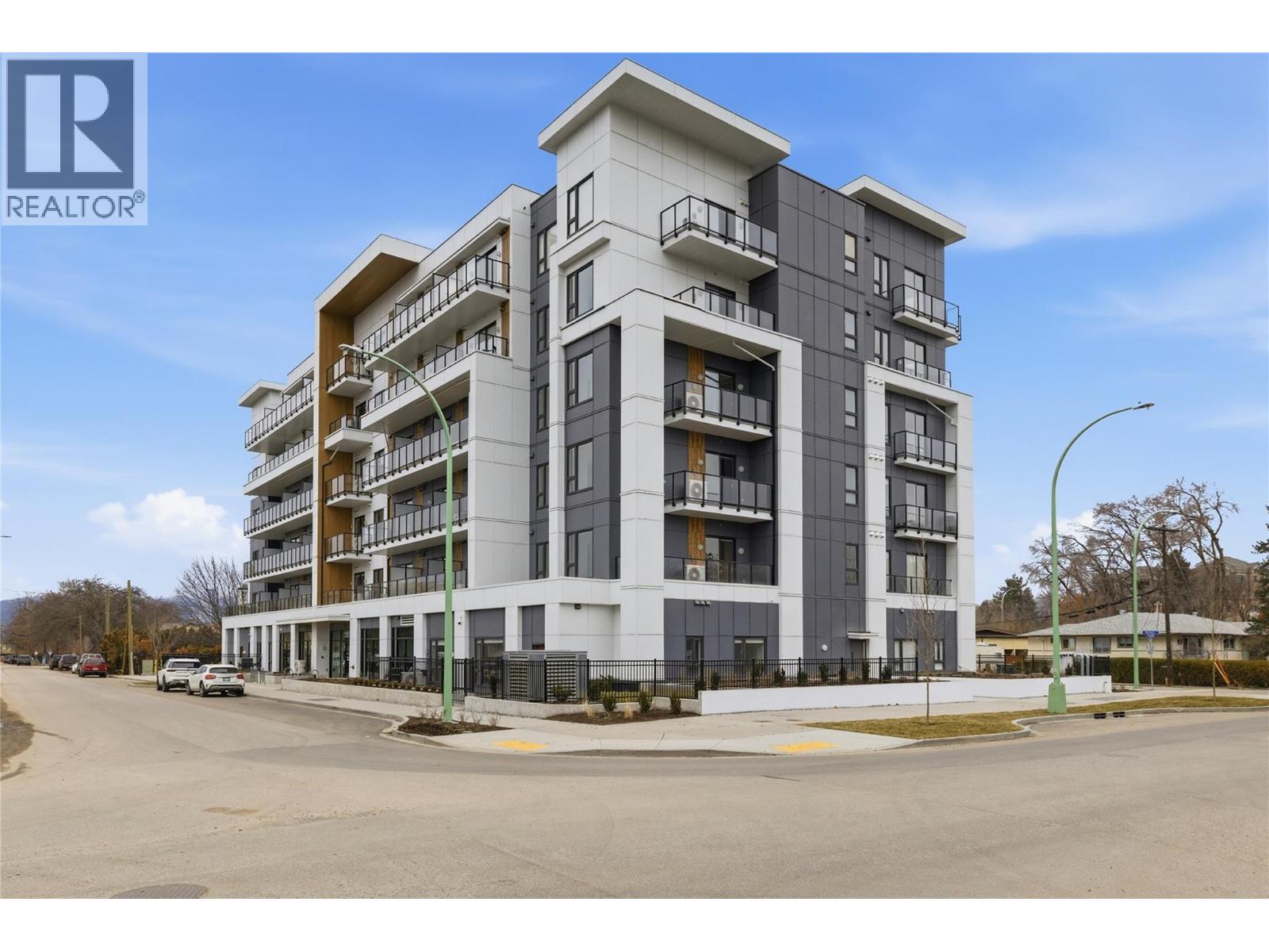 1390 Pridham Avenue Unit# TH4 Lot# 3