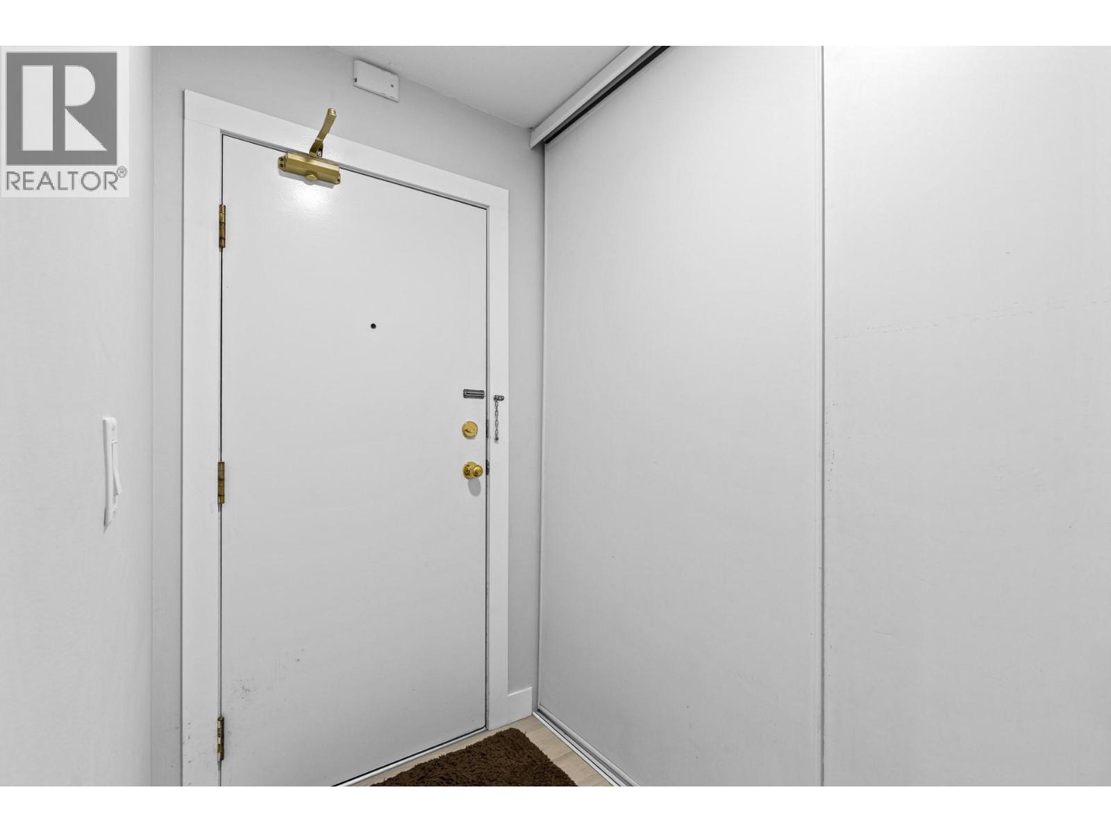 2025 Baron Road Unit# 206