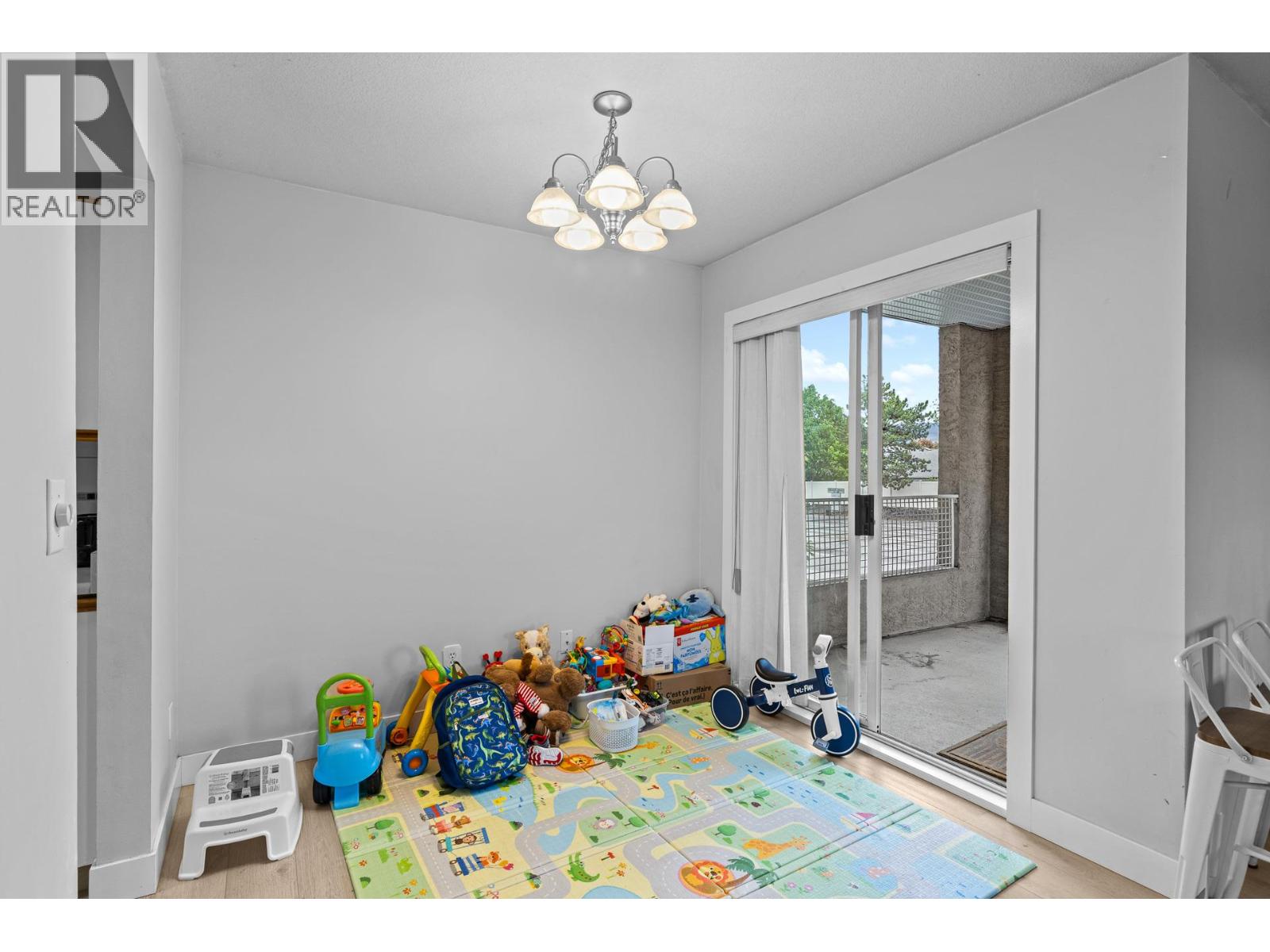 2025 Baron Road Unit# 206