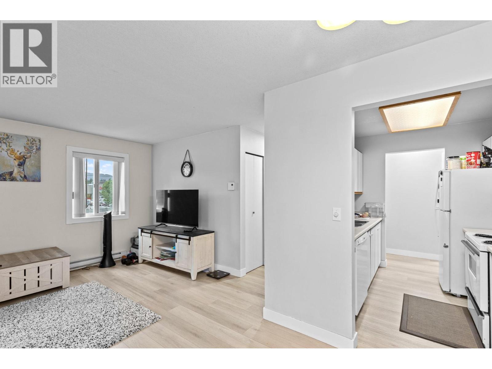2025 Baron Road Unit# 206