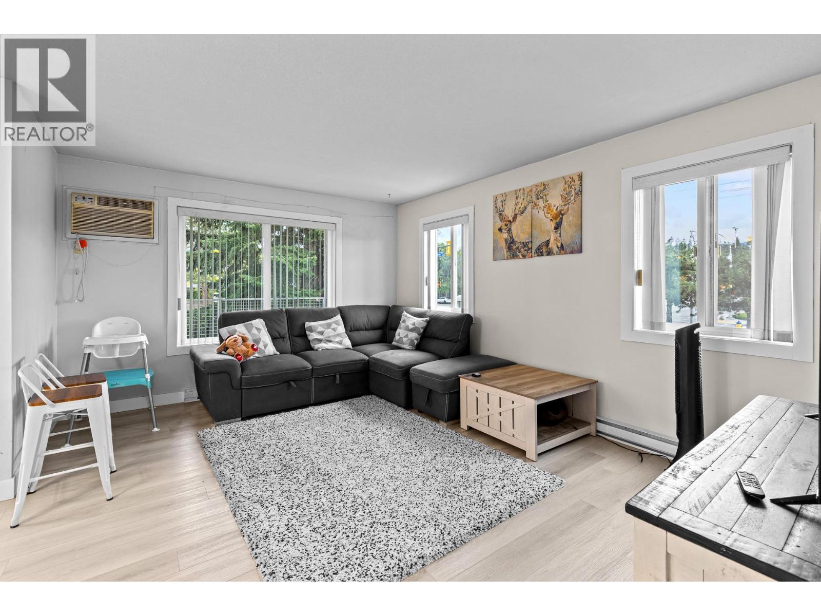 2025 Baron Road Unit# 206
